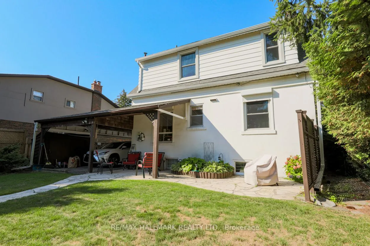 125 Chine Drive