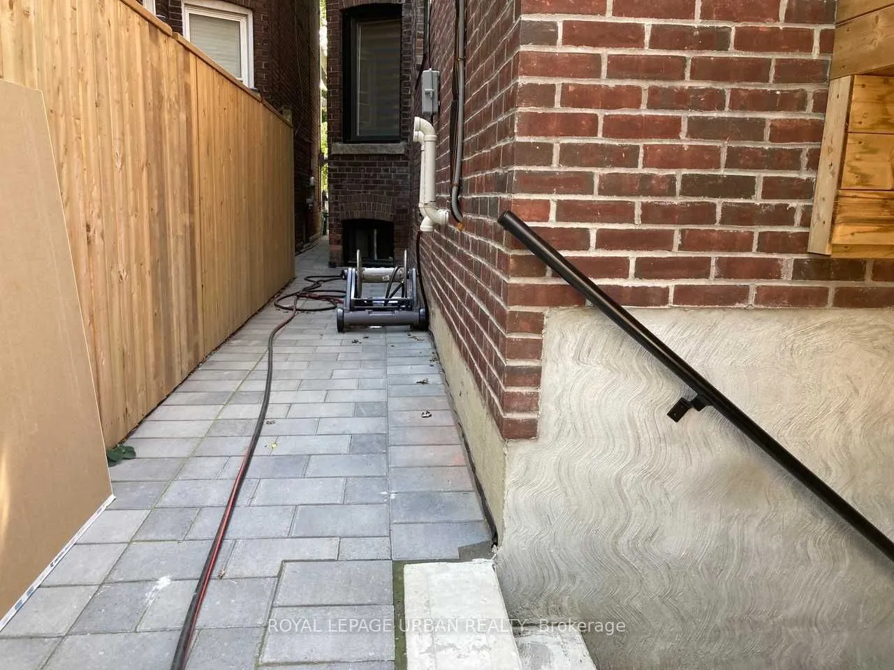 17 Chester Avenue, #Lower