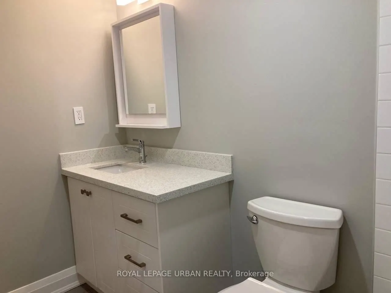 17 Chester Avenue, #Lower