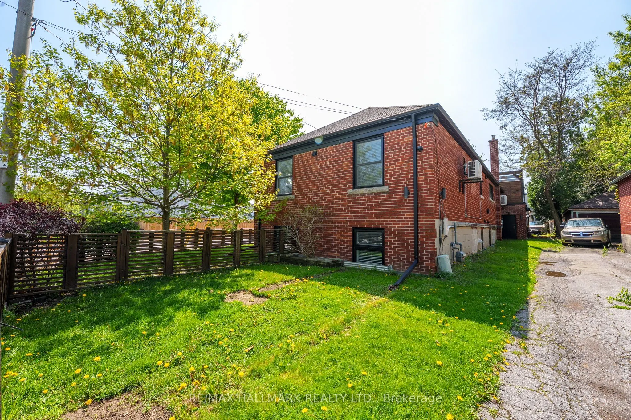 272&276 King Edward Avenue