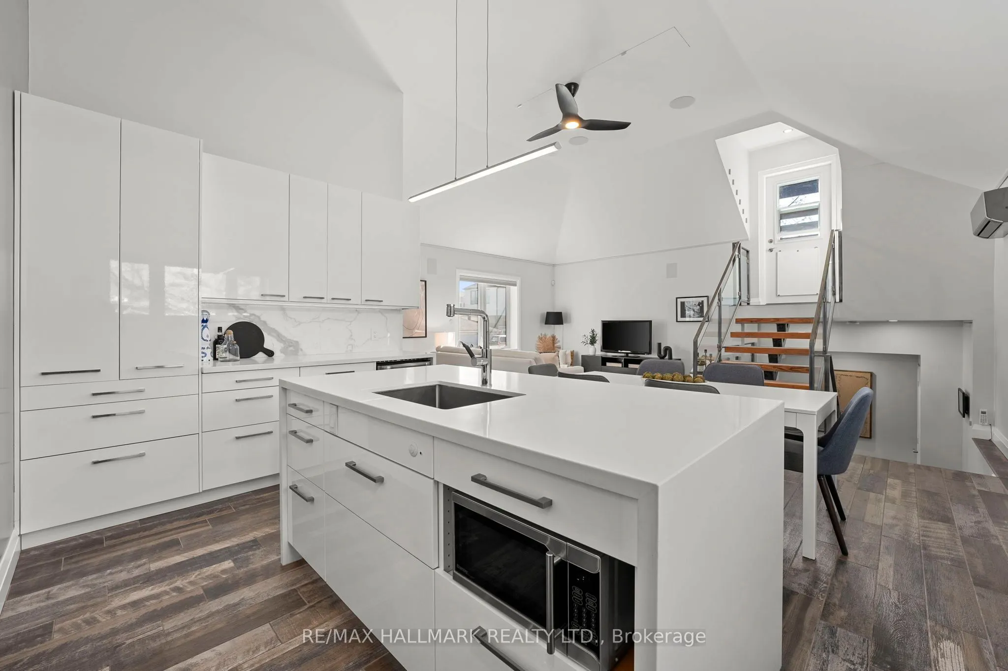 272&276 King Edward Avenue