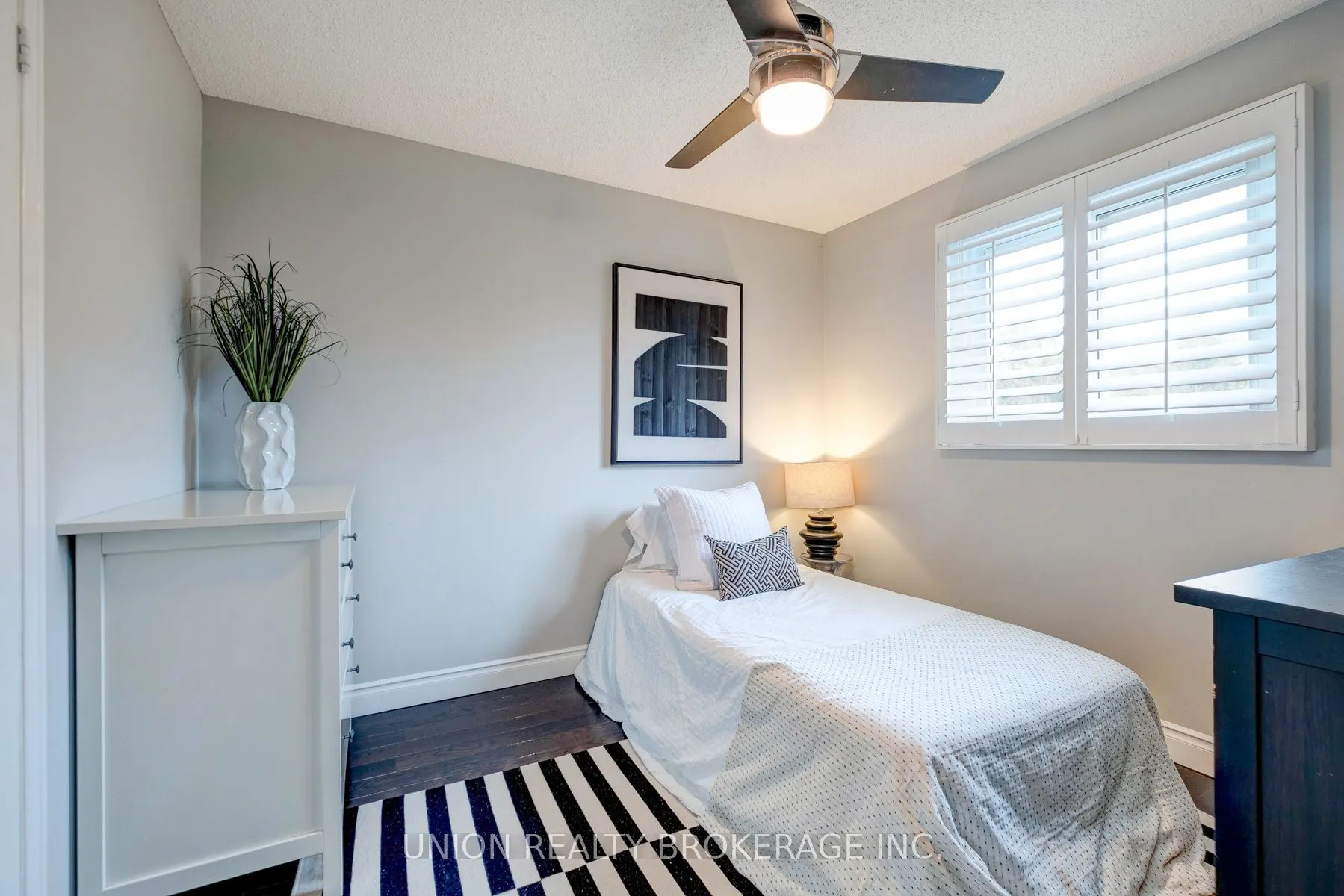 1022 Benton Crescent