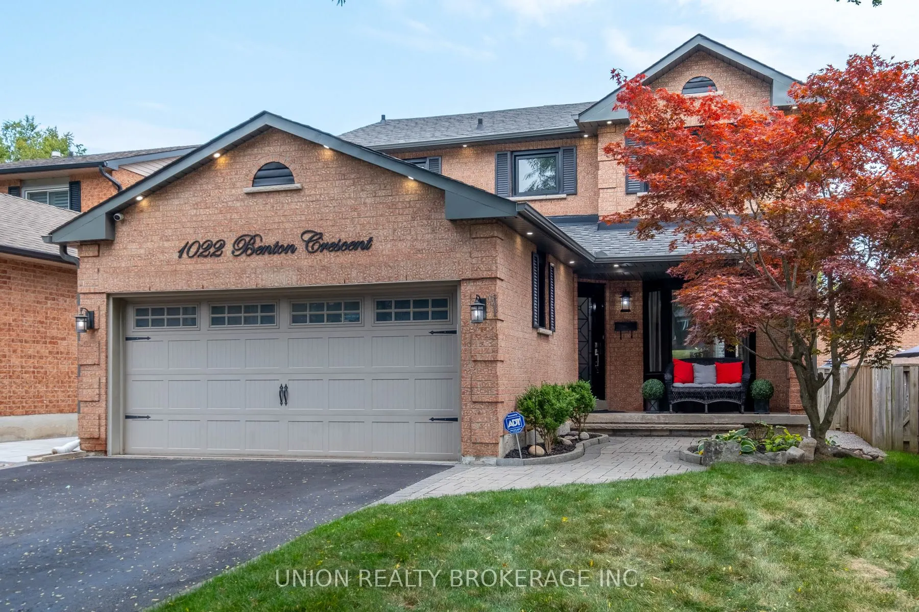 1022 Benton Crescent
