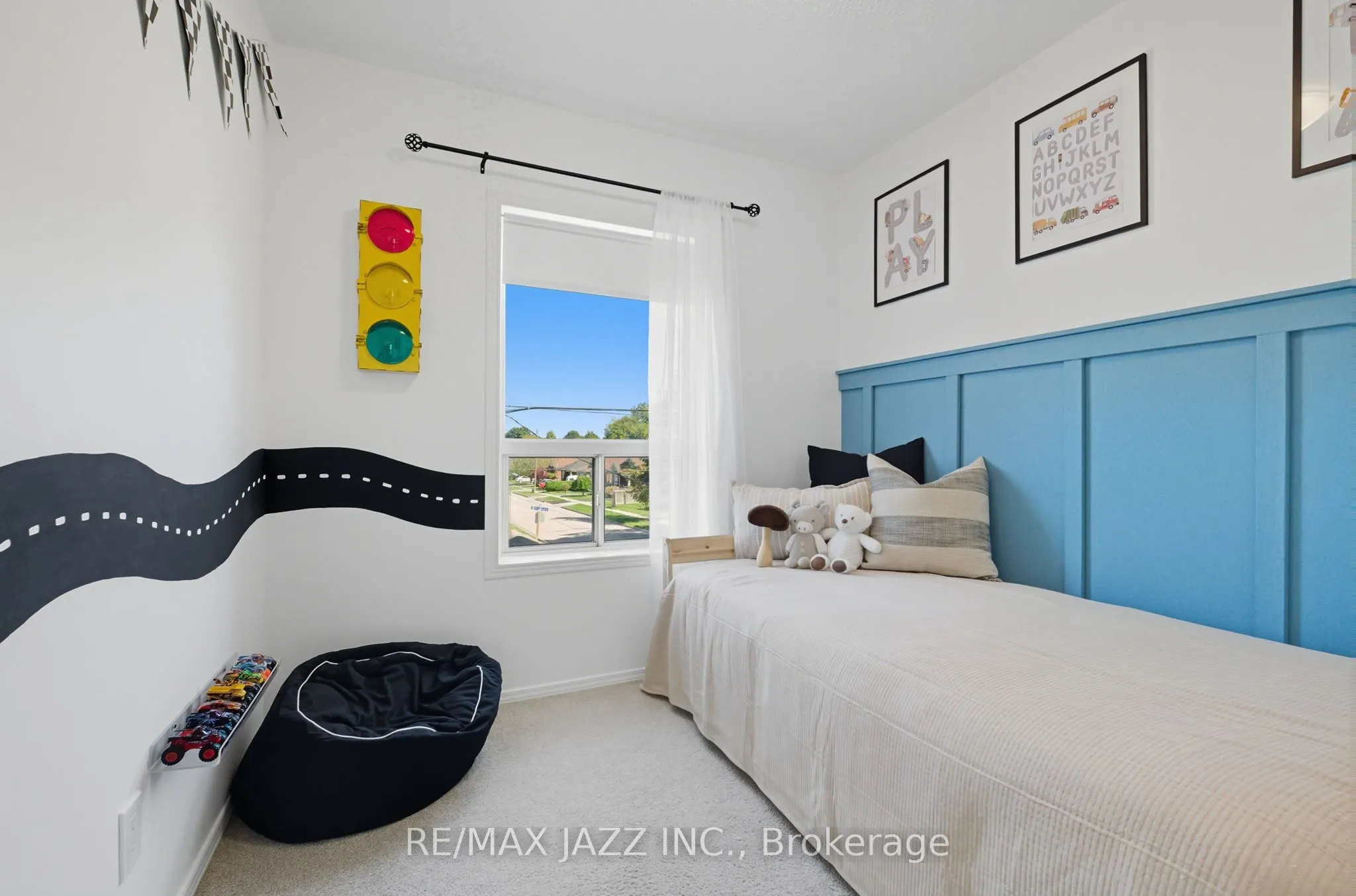 264 Ritson Road S