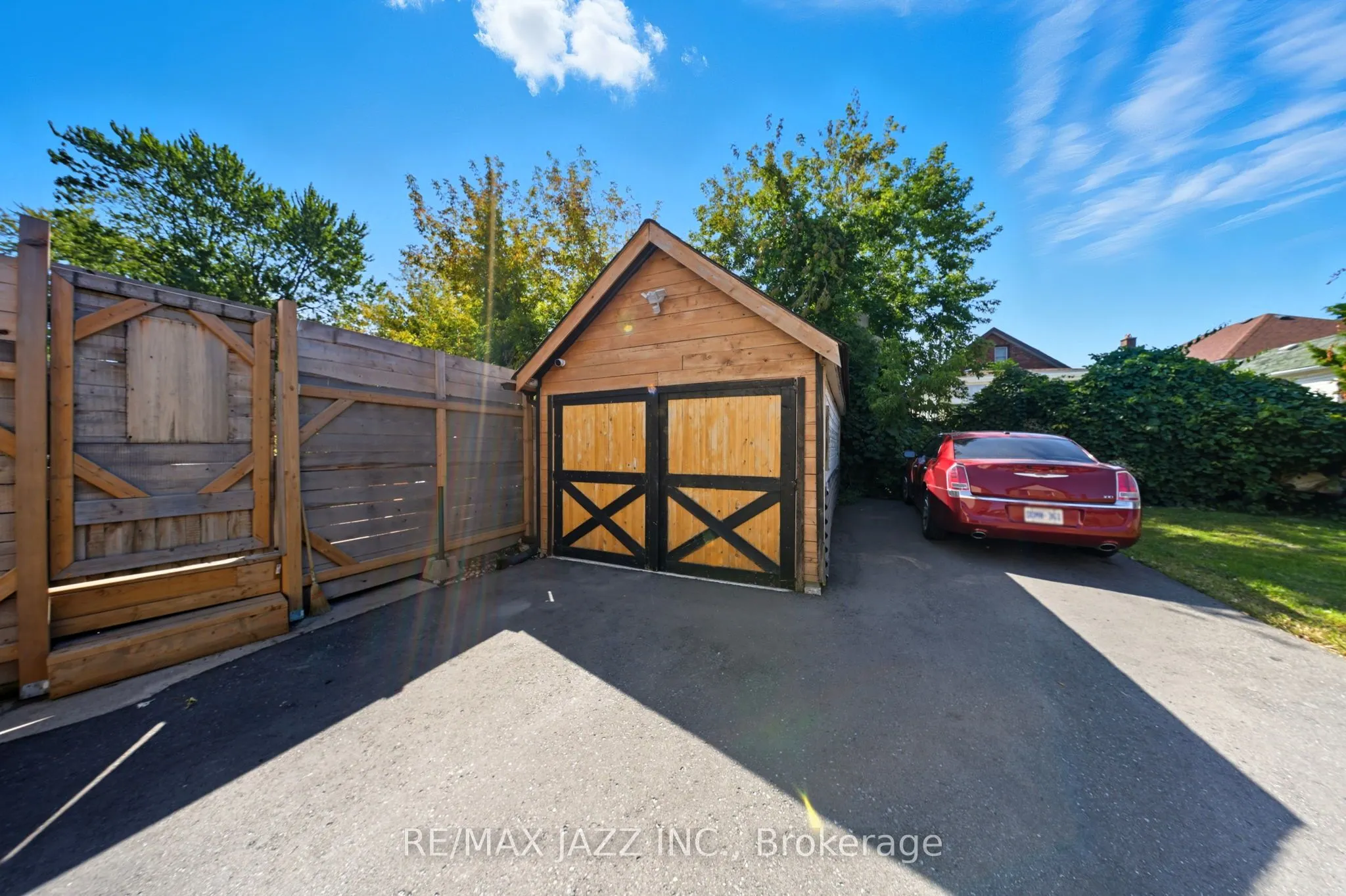 264 Ritson Road S