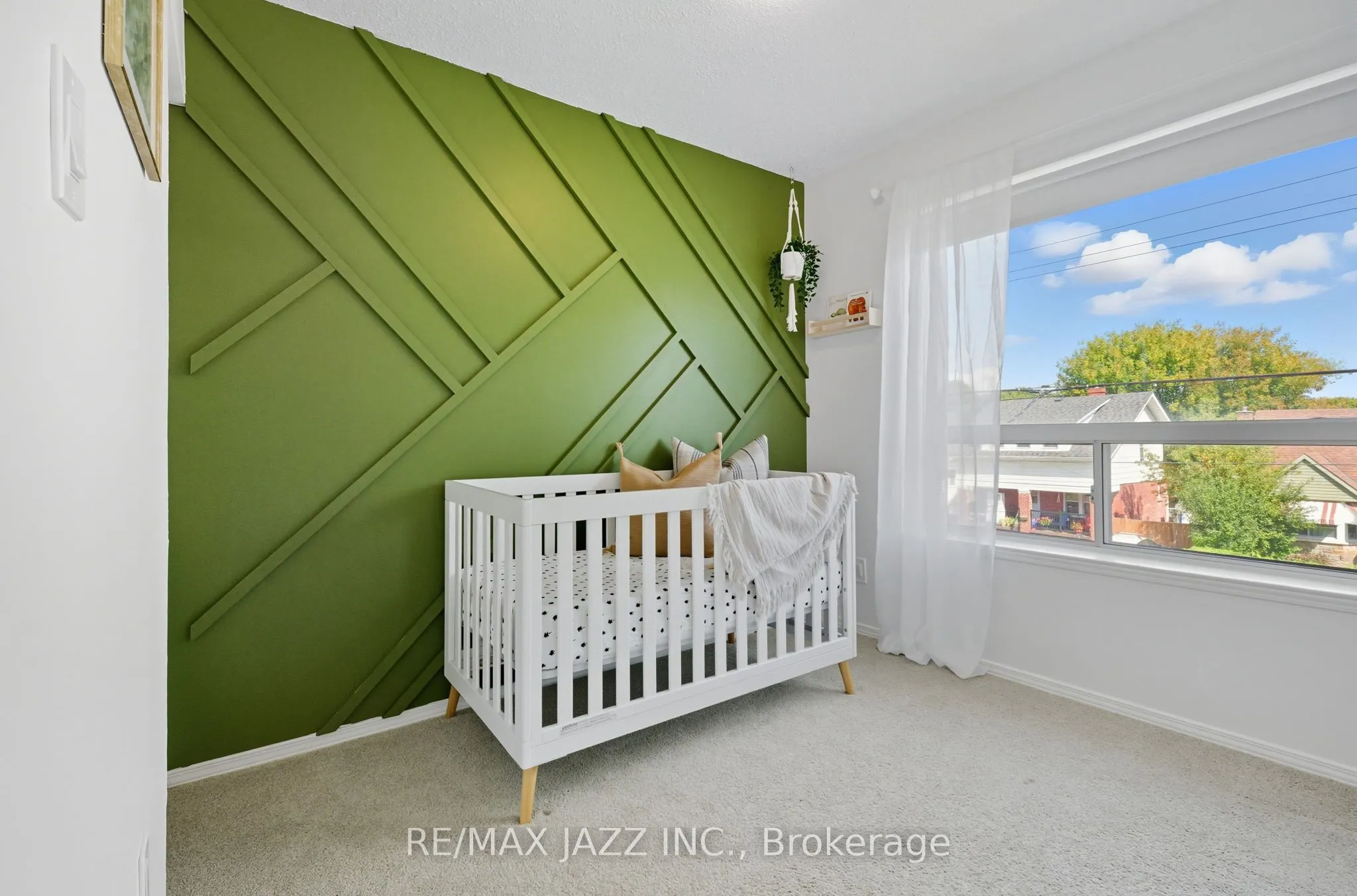 264 Ritson Road S