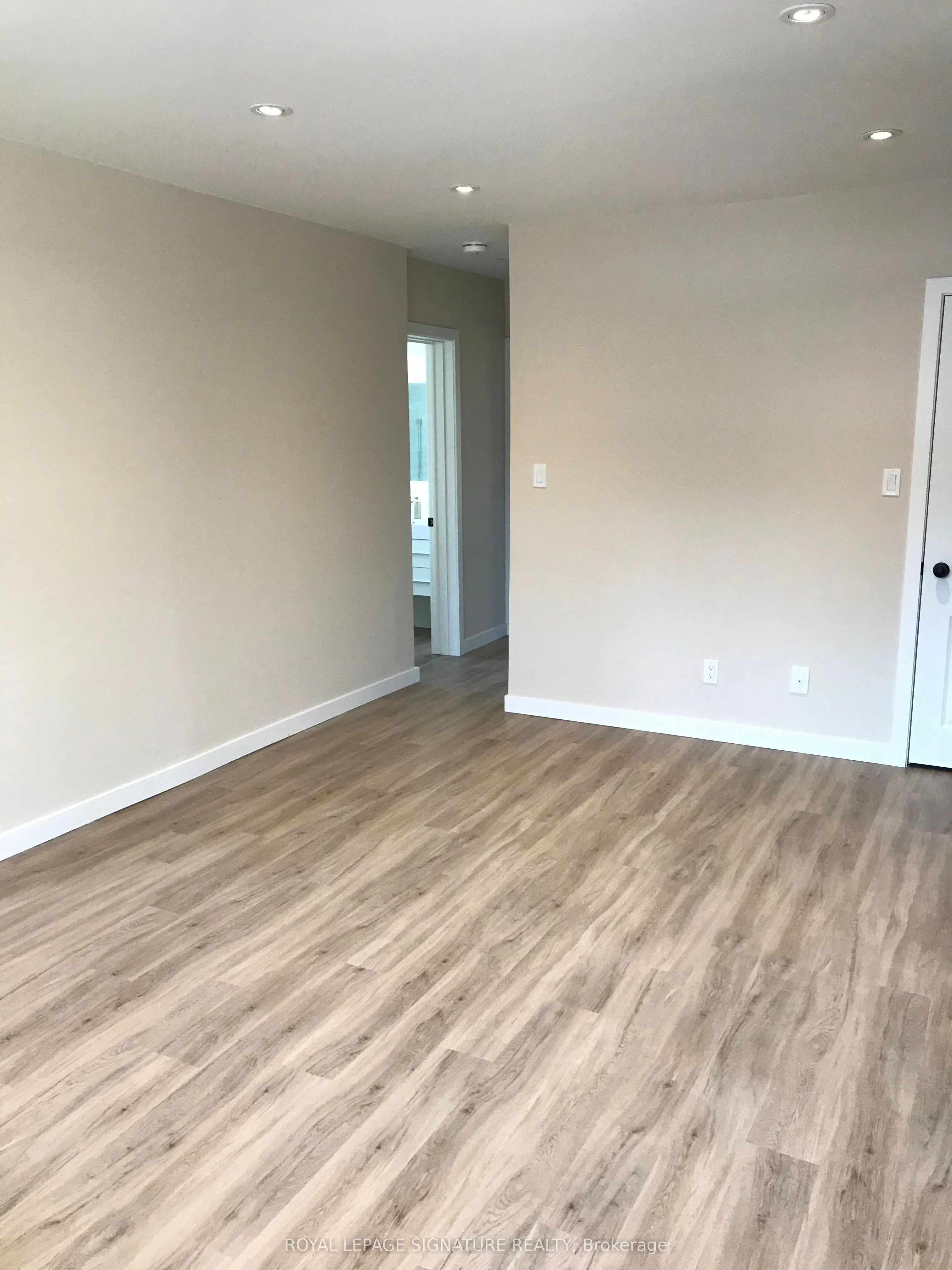 1 Hassard Avenue, #2
