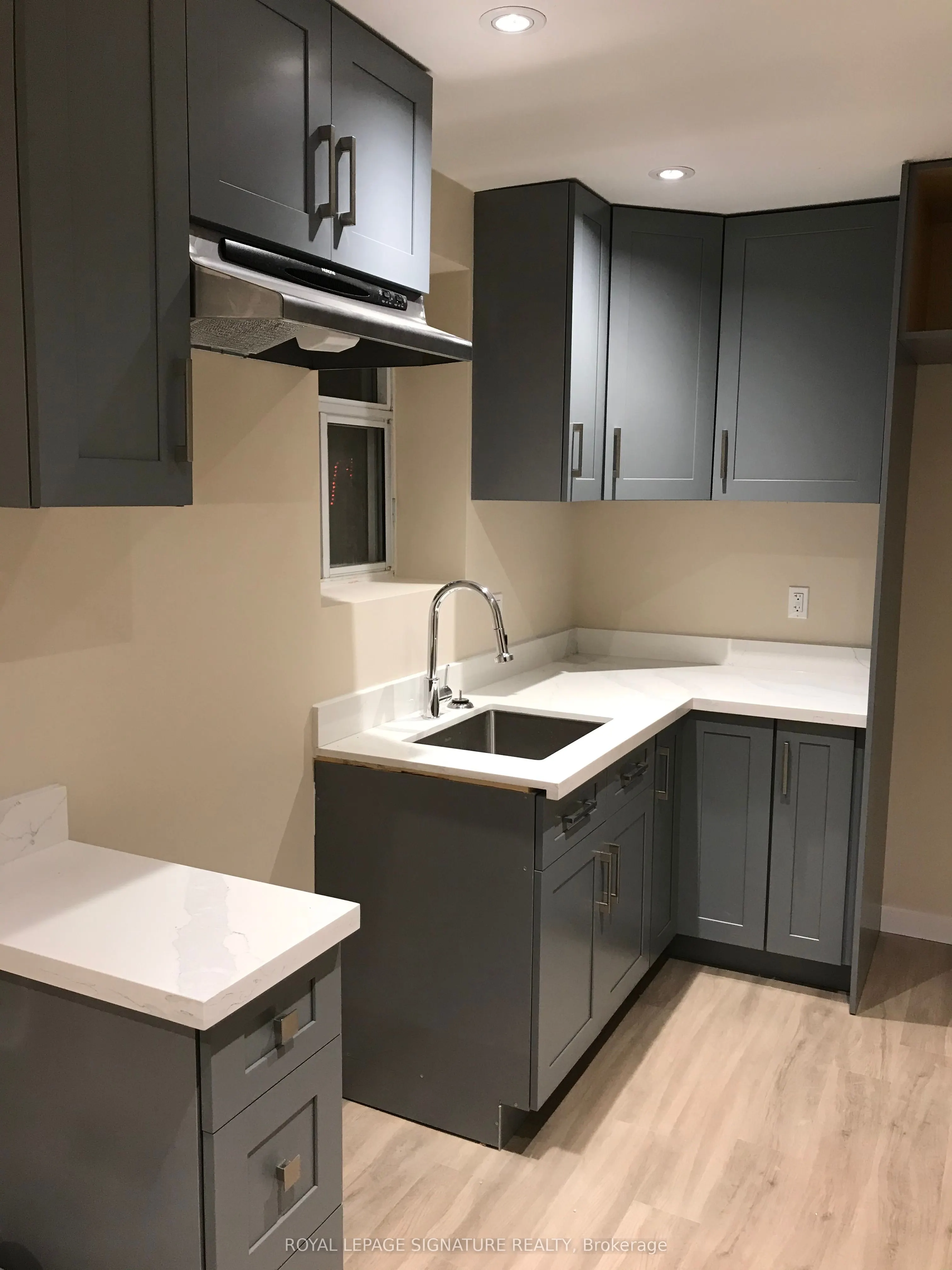 1 Hassard Avenue, #2