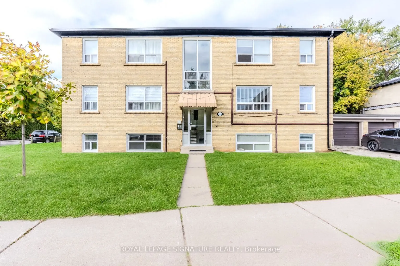 1 Hassard Avenue, #2
