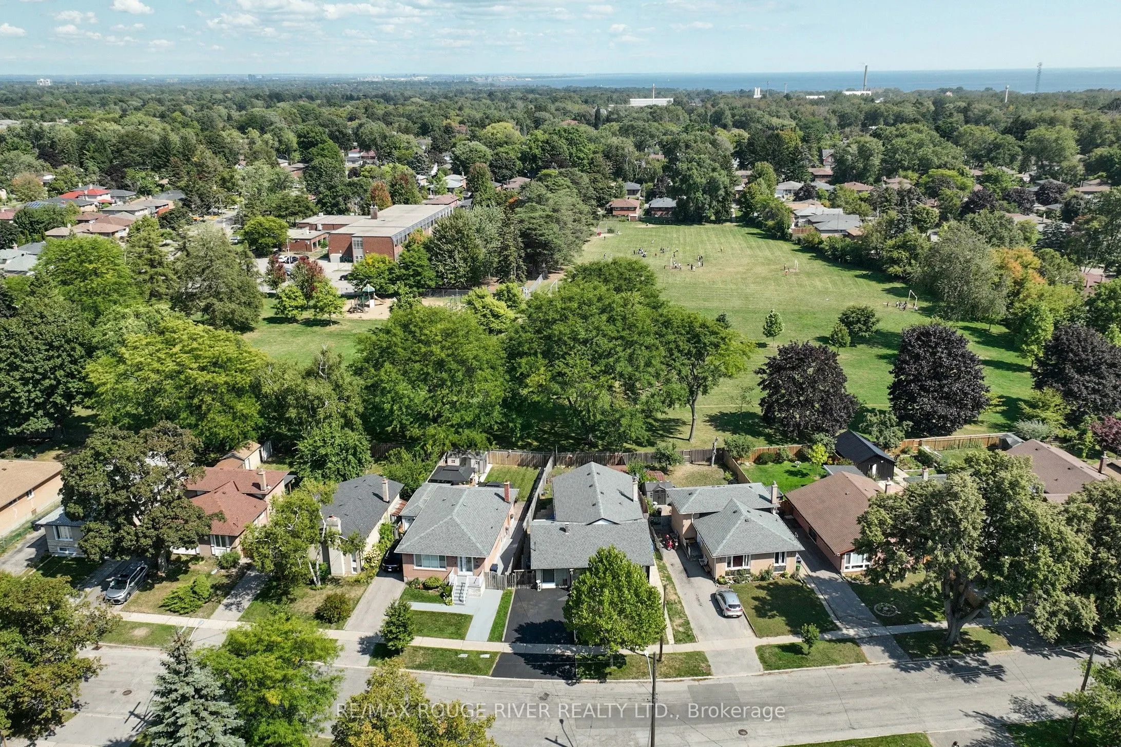 18 Darlingside Drive