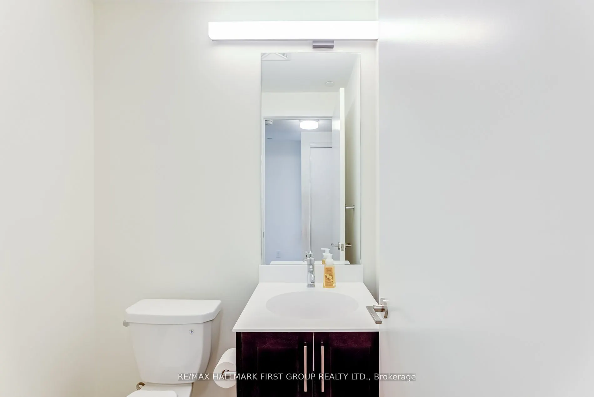 201 Brock Street S, #404
