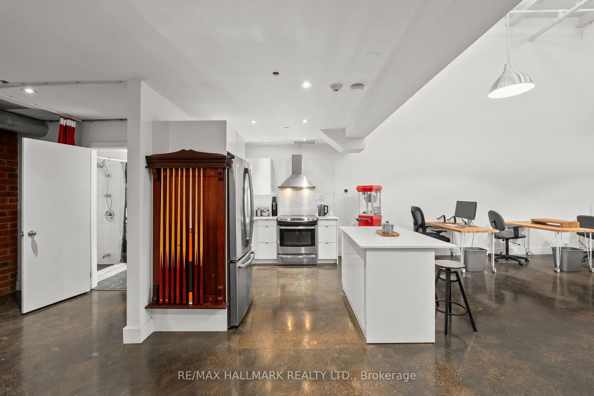 1159 Dundas Street E, #156