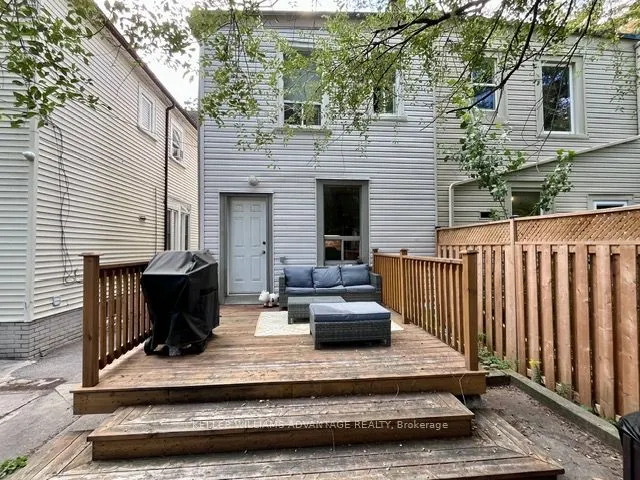 54 Strathcona Avenue