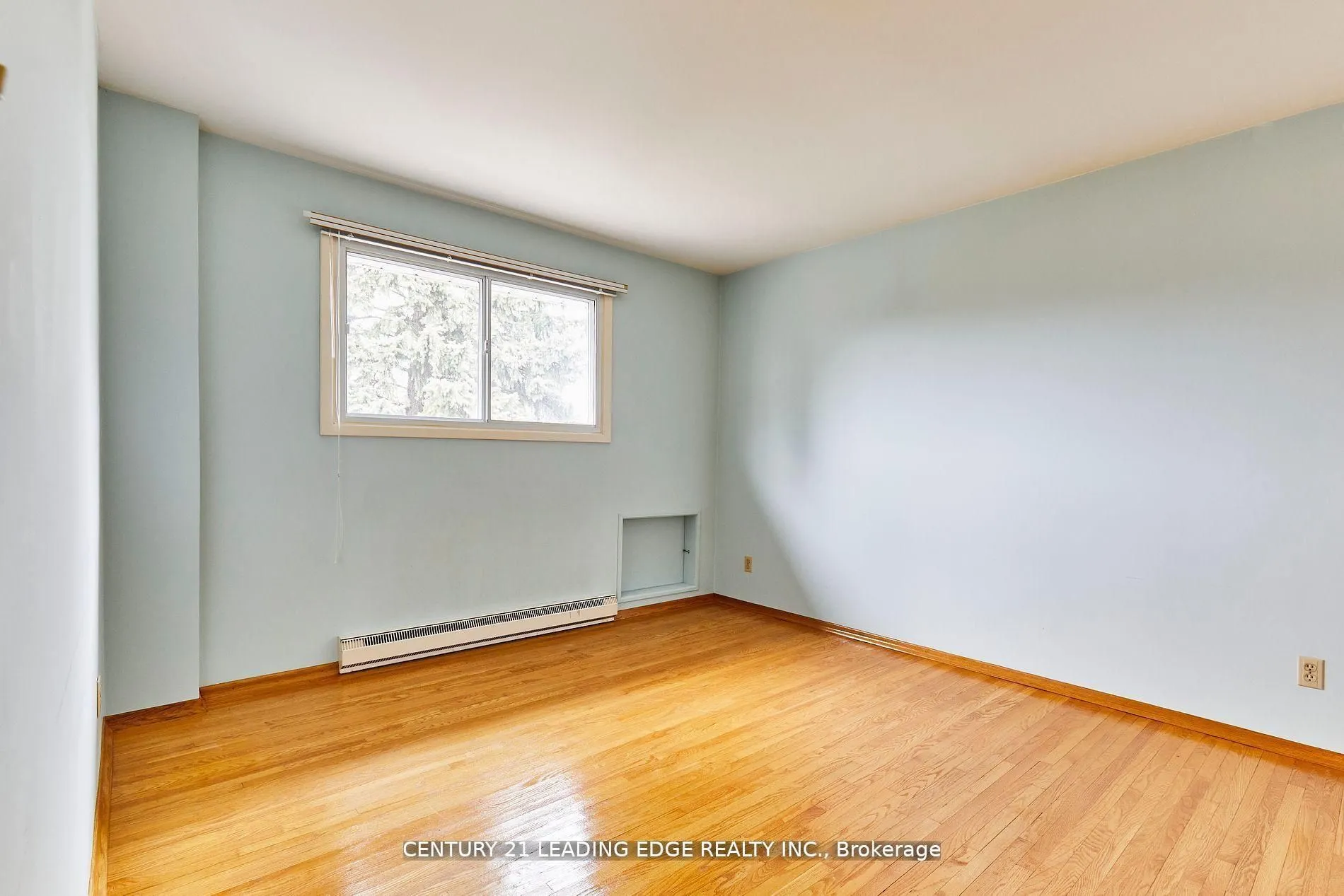 24 Dunmurray Boulevard