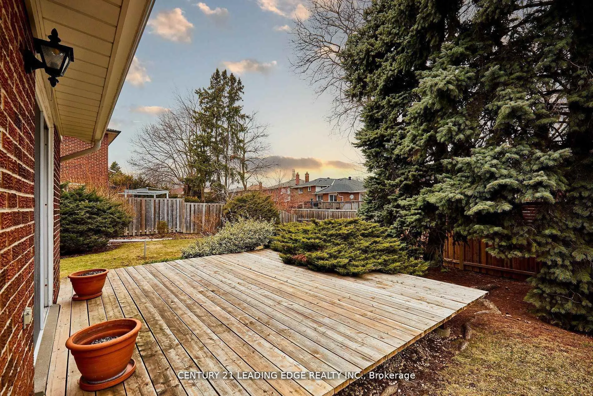 24 Dunmurray Boulevard