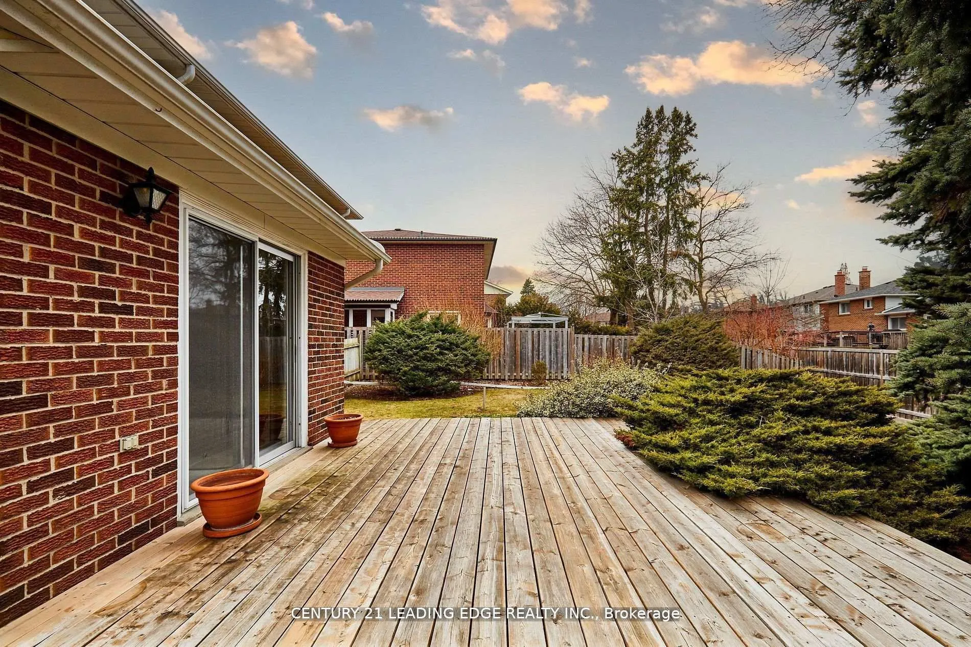 24 Dunmurray Boulevard