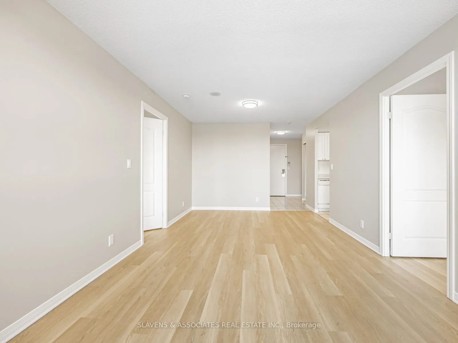 1000 The Esplanade Road N, #1404
