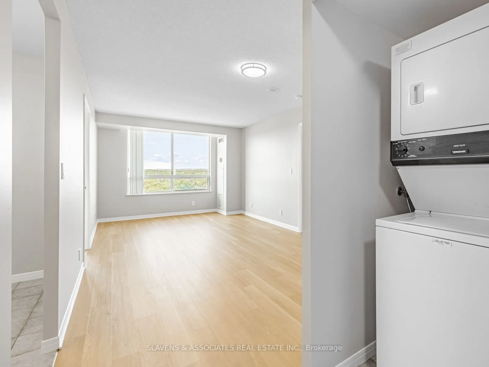 1000 The Esplanade Road N, #1404