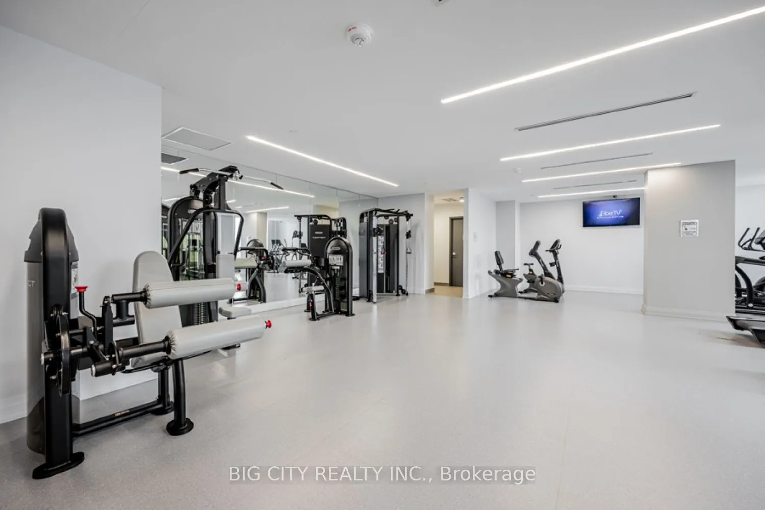 3121 Sheppard Avenue E, #611