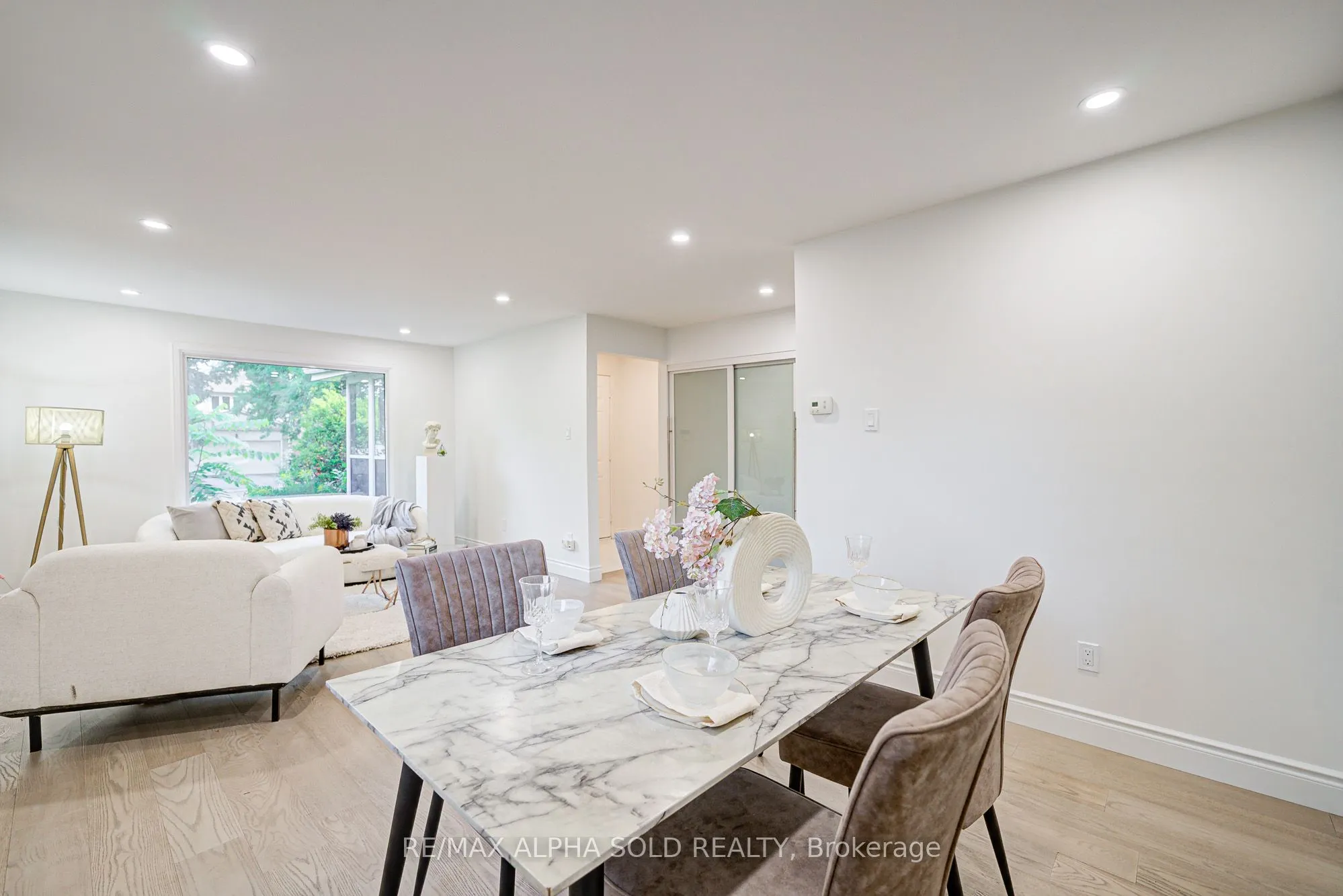 18 Copthorne Avenue