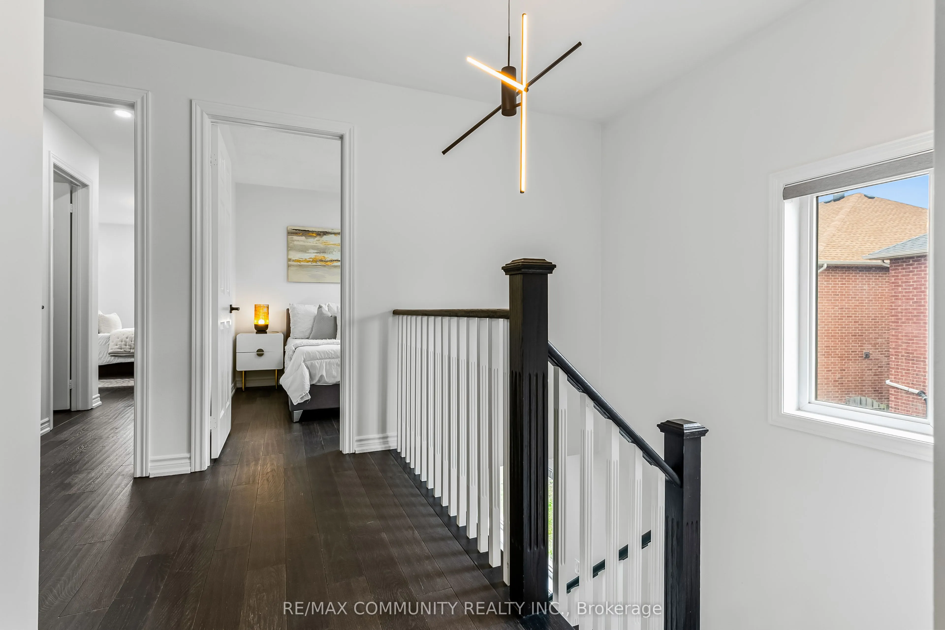 5 White Heather Boulevard