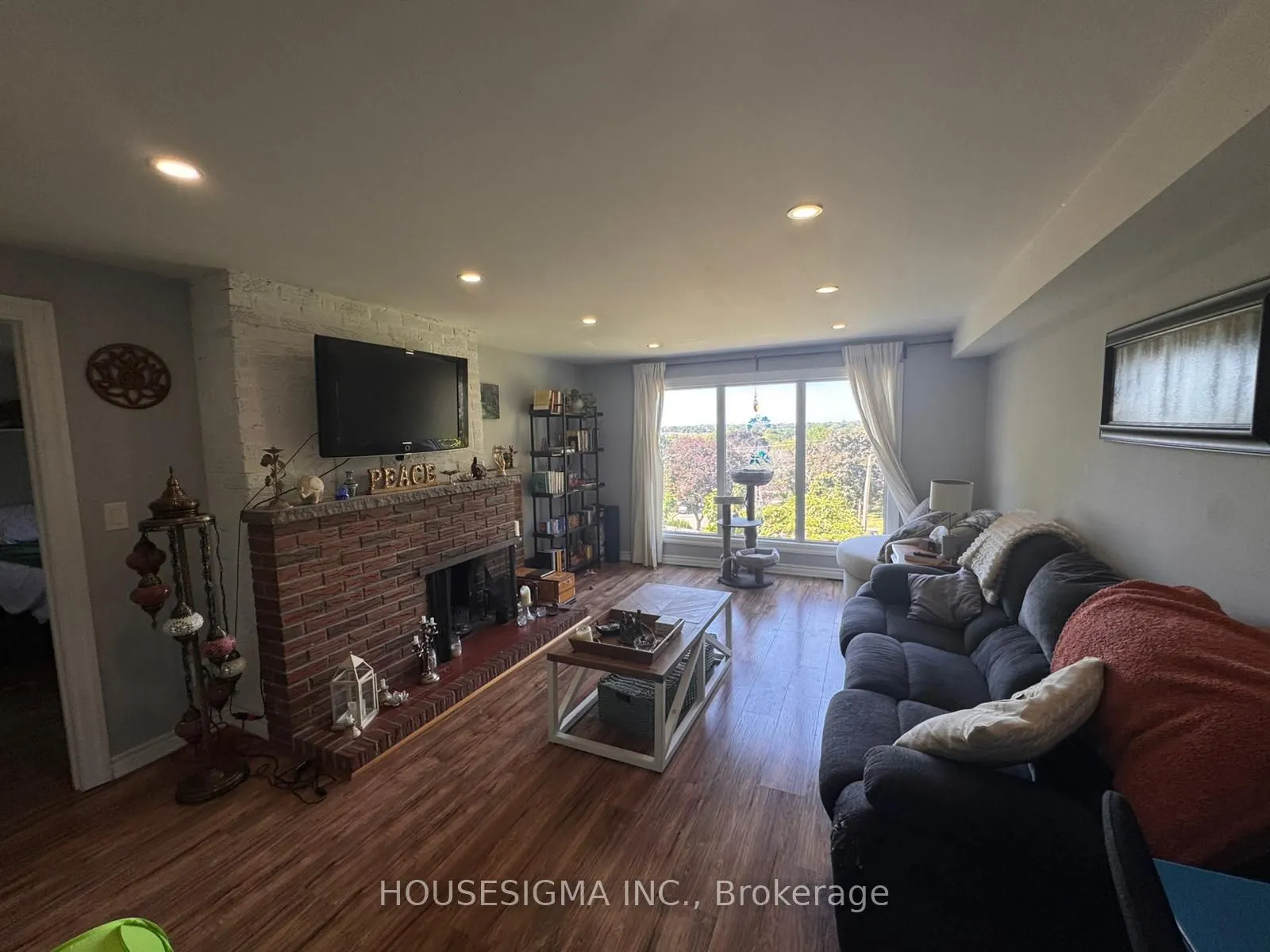 116 Grandview Street S