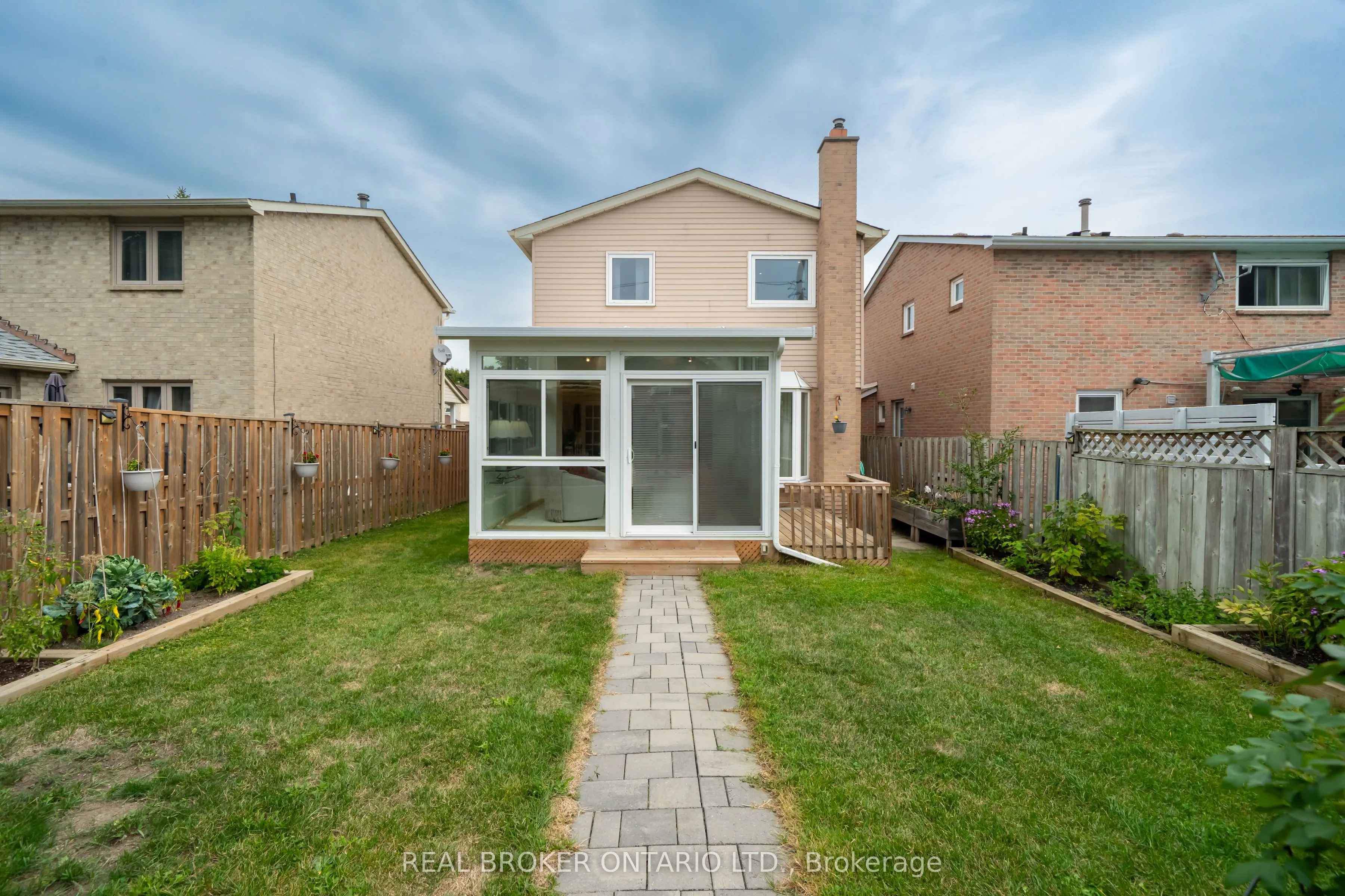 24 Angus Drive