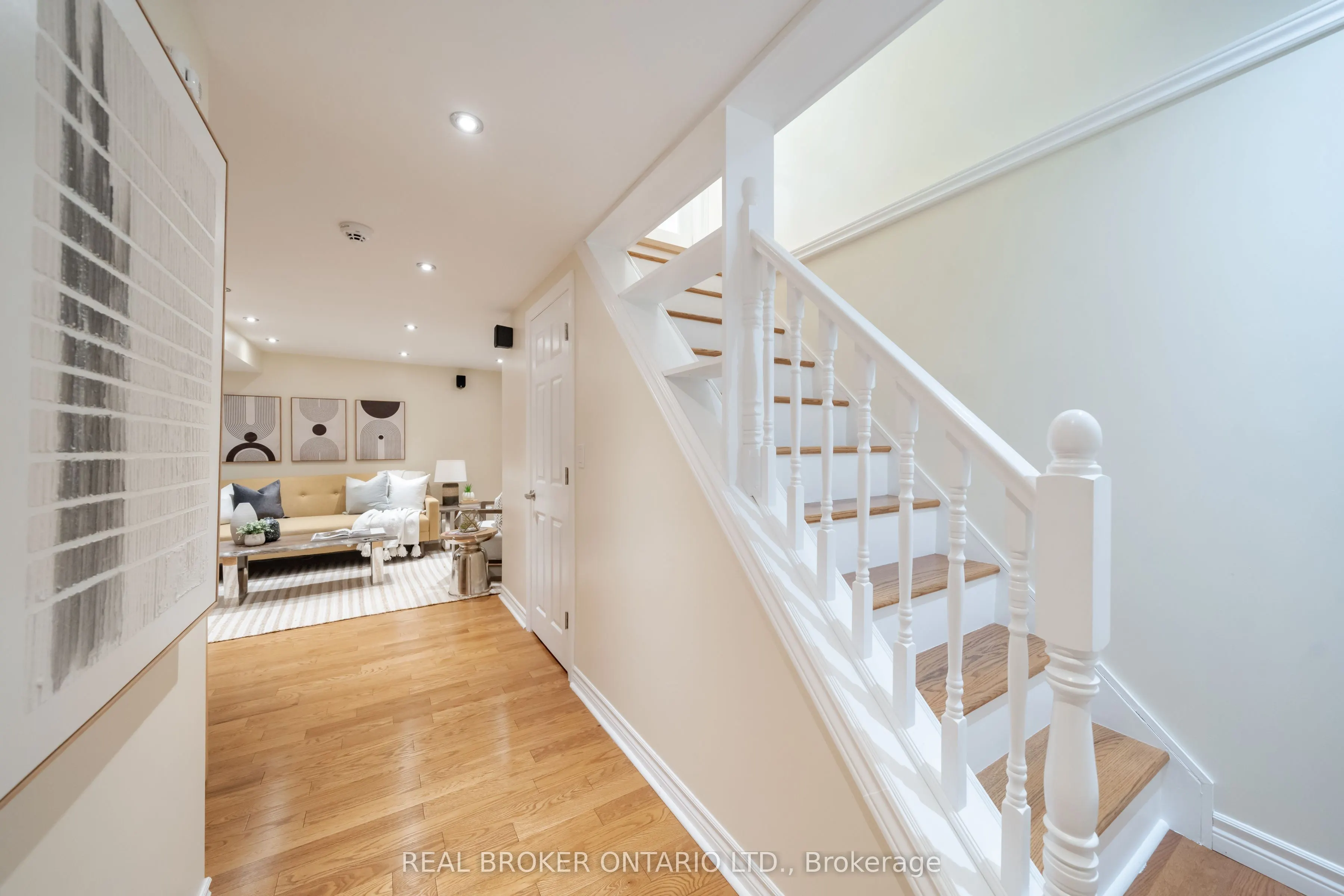 24 Angus Drive