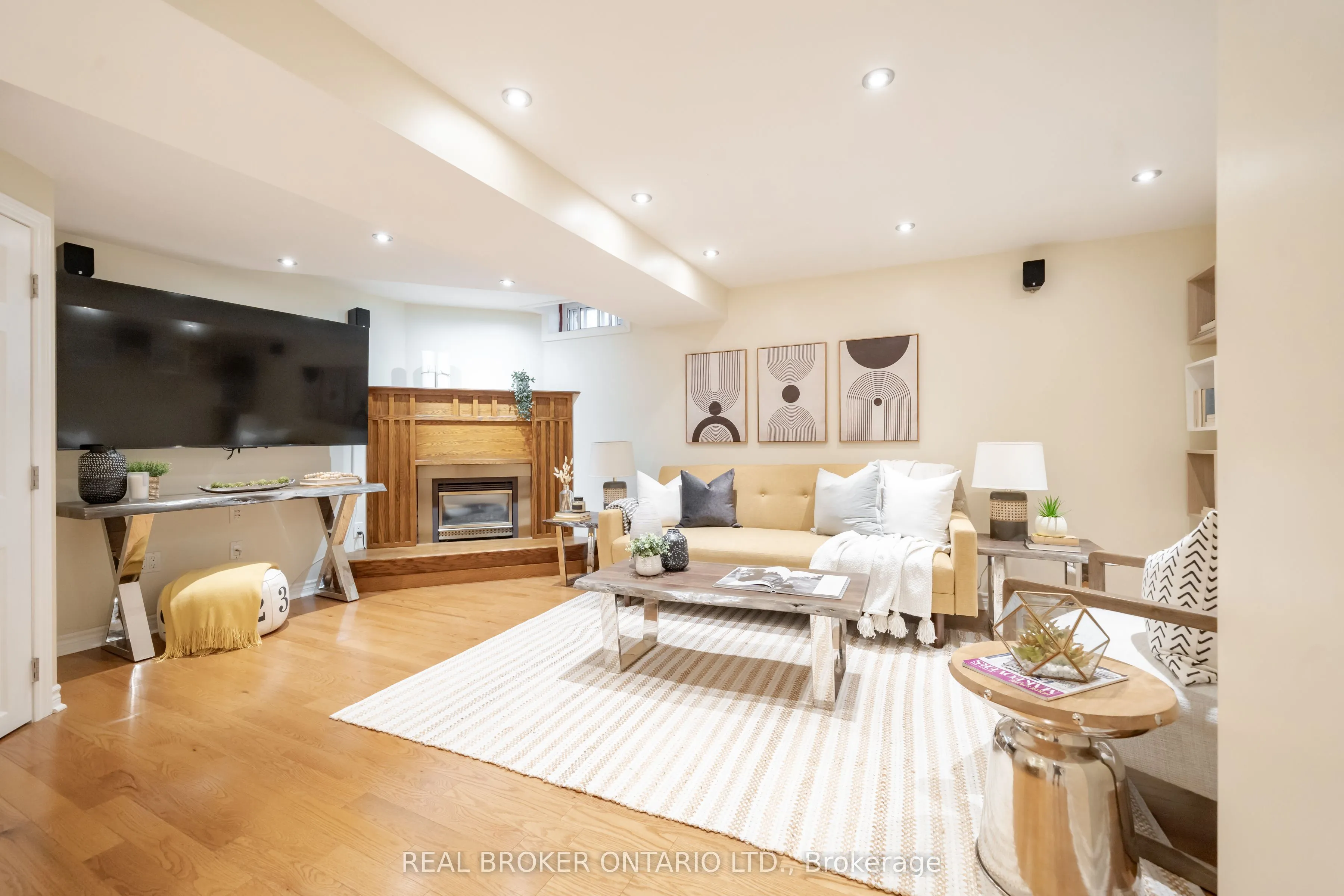 24 Angus Drive