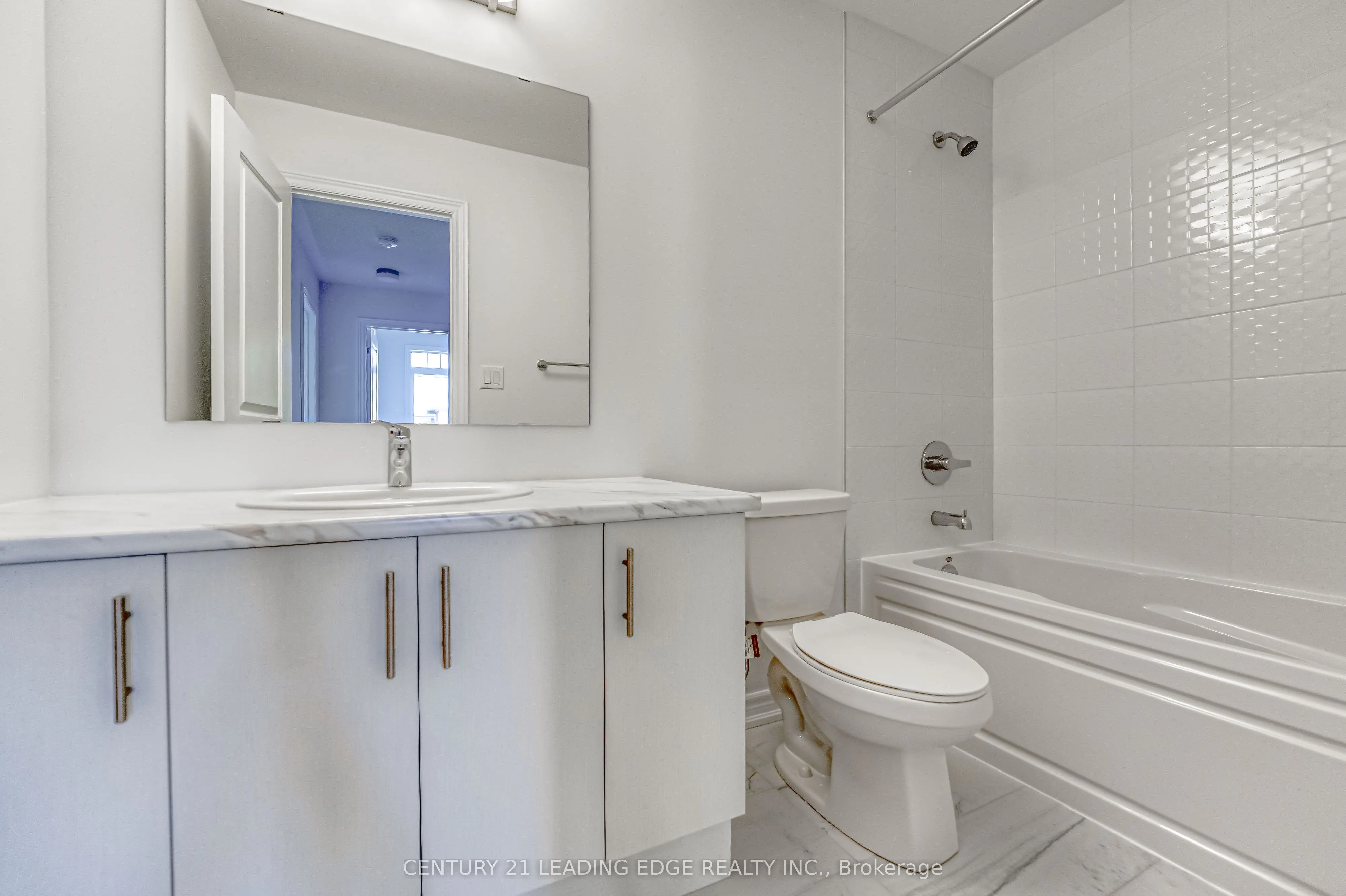 1112 Lockie Drive