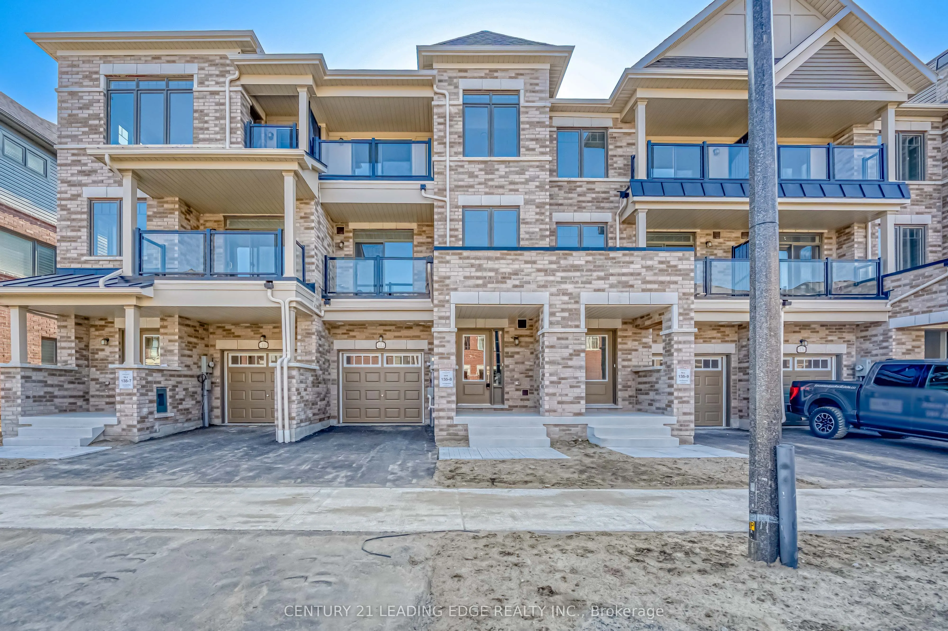 1112 Lockie Drive