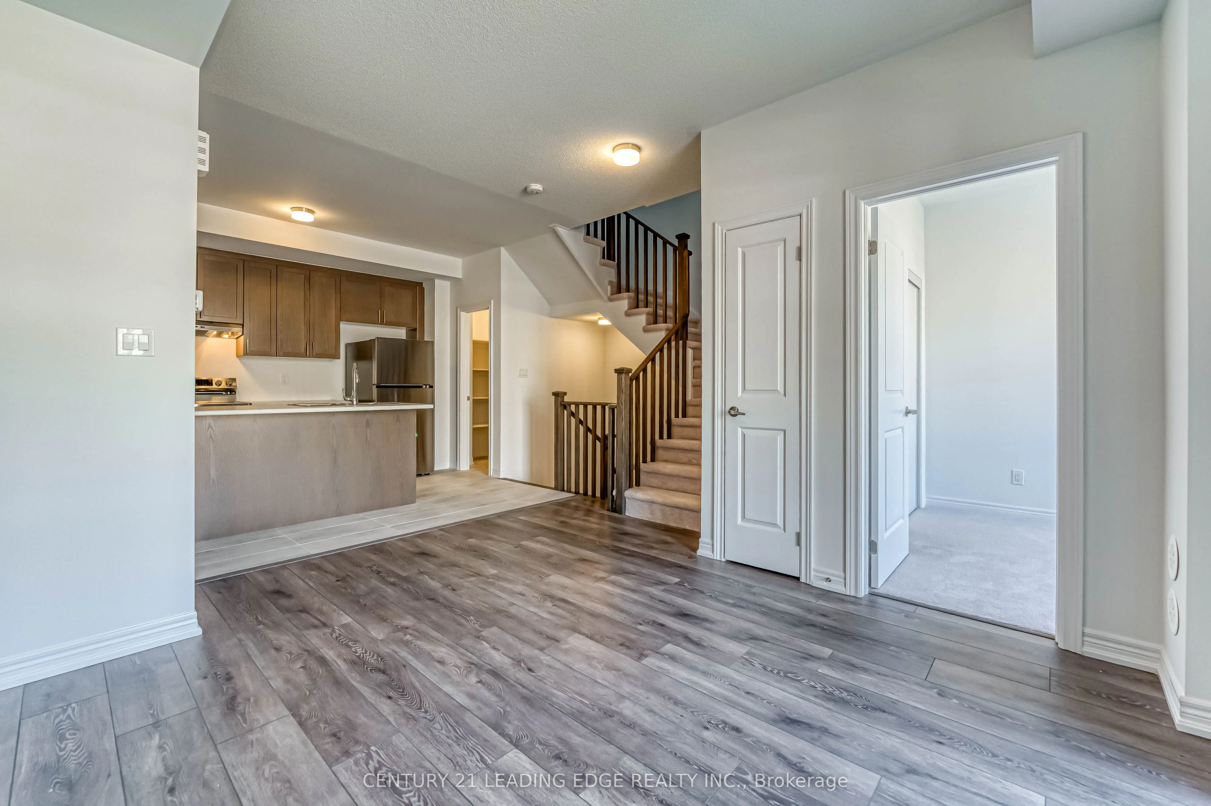 1112 Lockie Drive