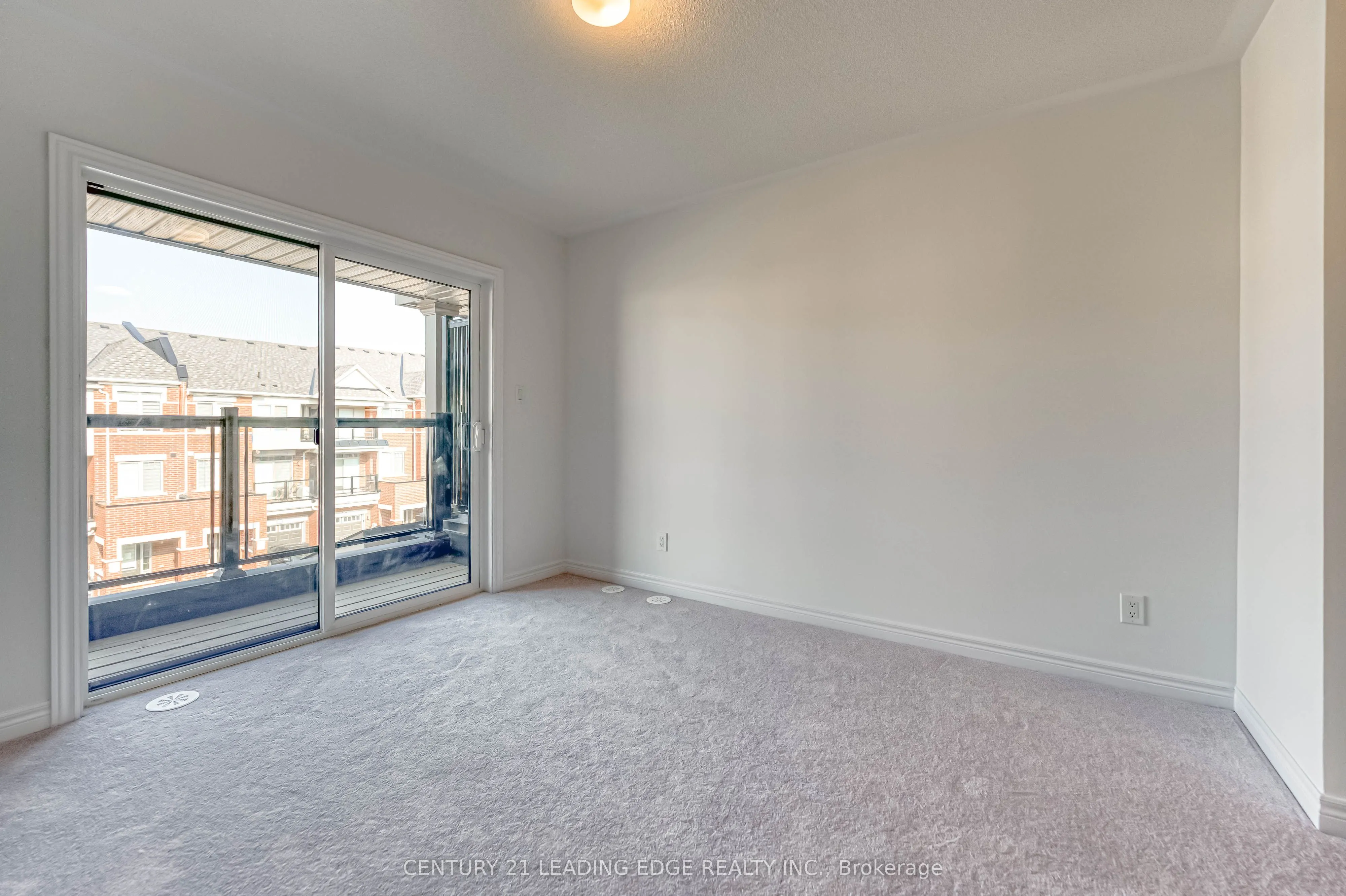 1112 Lockie Drive