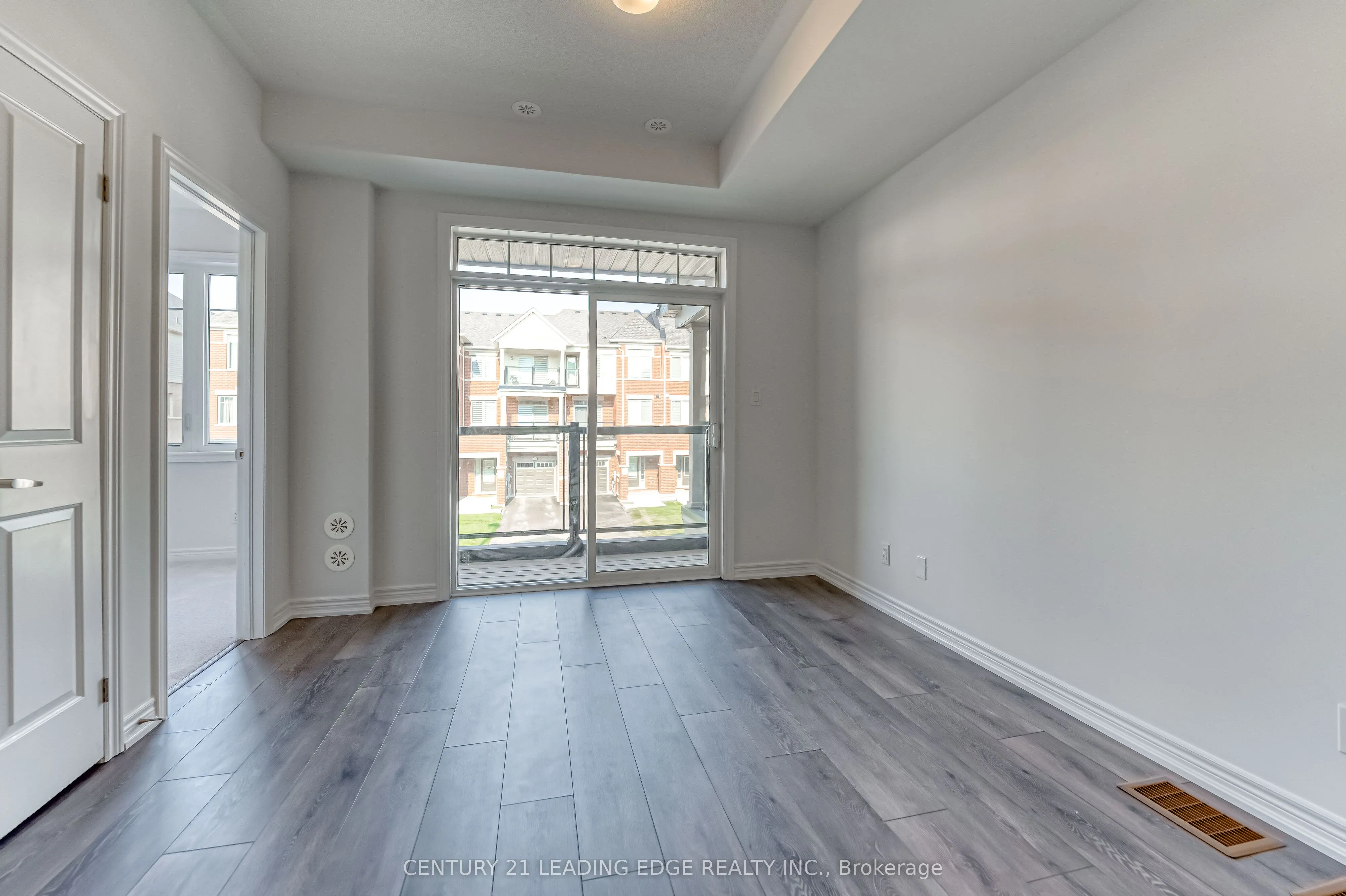 1112 Lockie Drive
