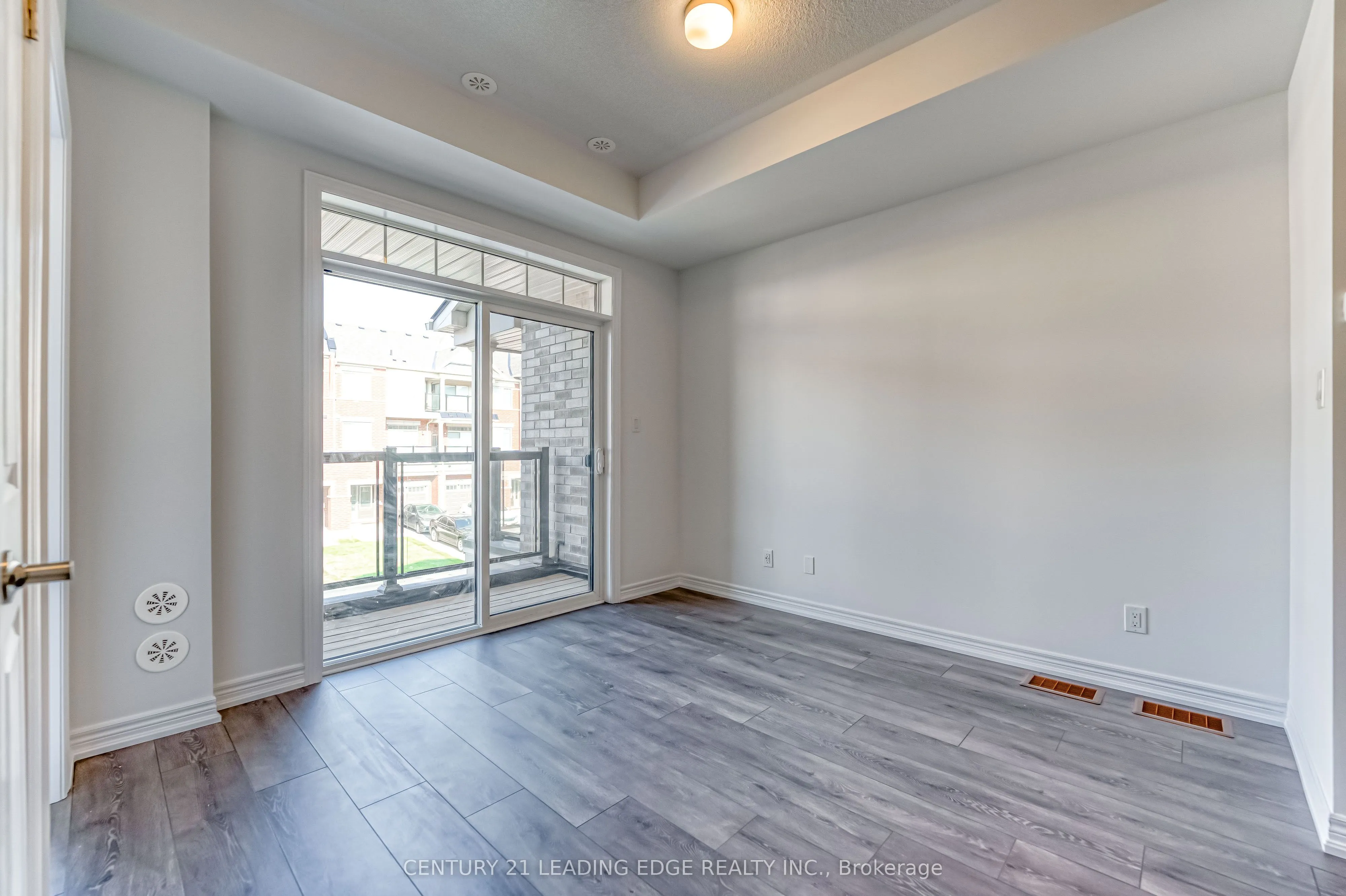 1112 Lockie Drive