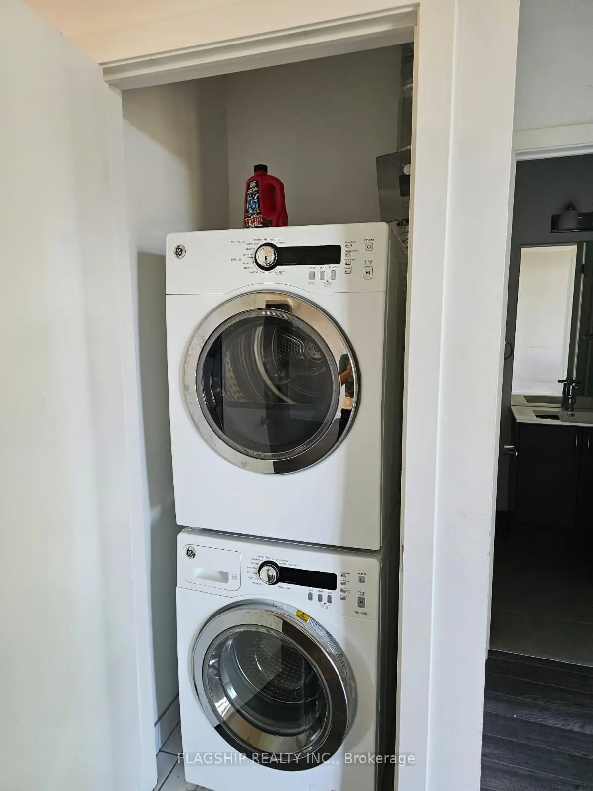 3560 St. Clair Avenue E, #203