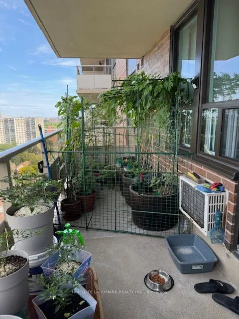 15 Torrance Road, #1811
