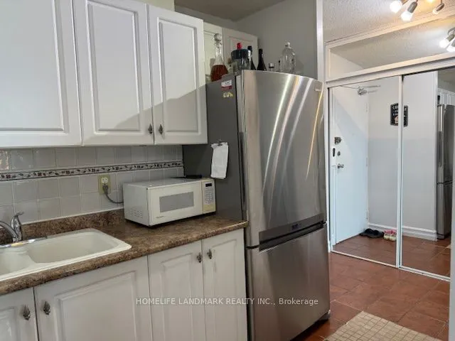 15 Torrance Road, #1811