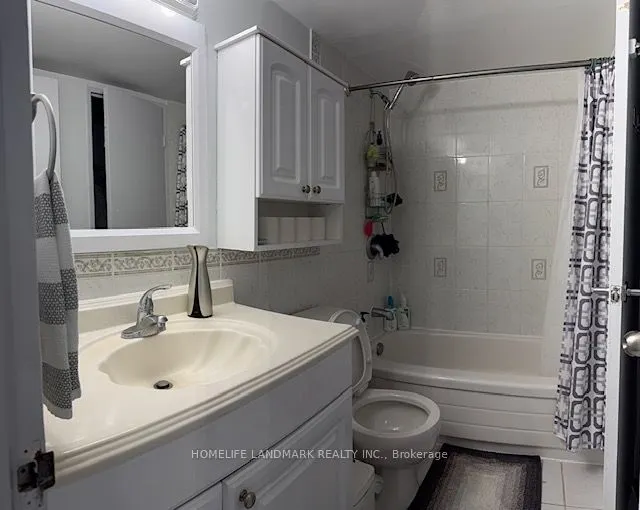 15 Torrance Road, #1811