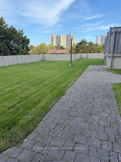 15 Torrance Road, #1811