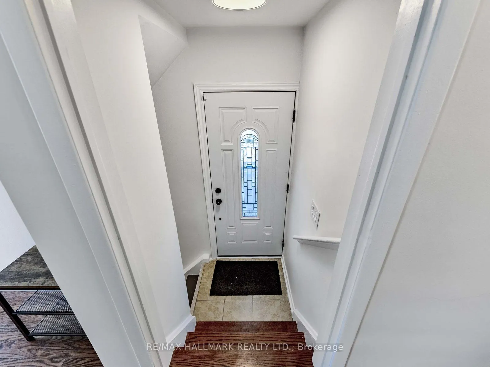 33 Everett Crescent