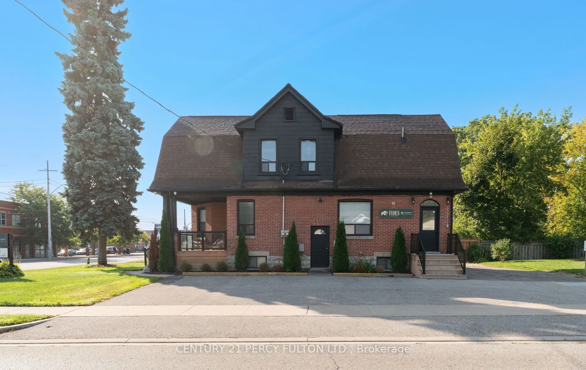 228 Brock Street N, #LOWER