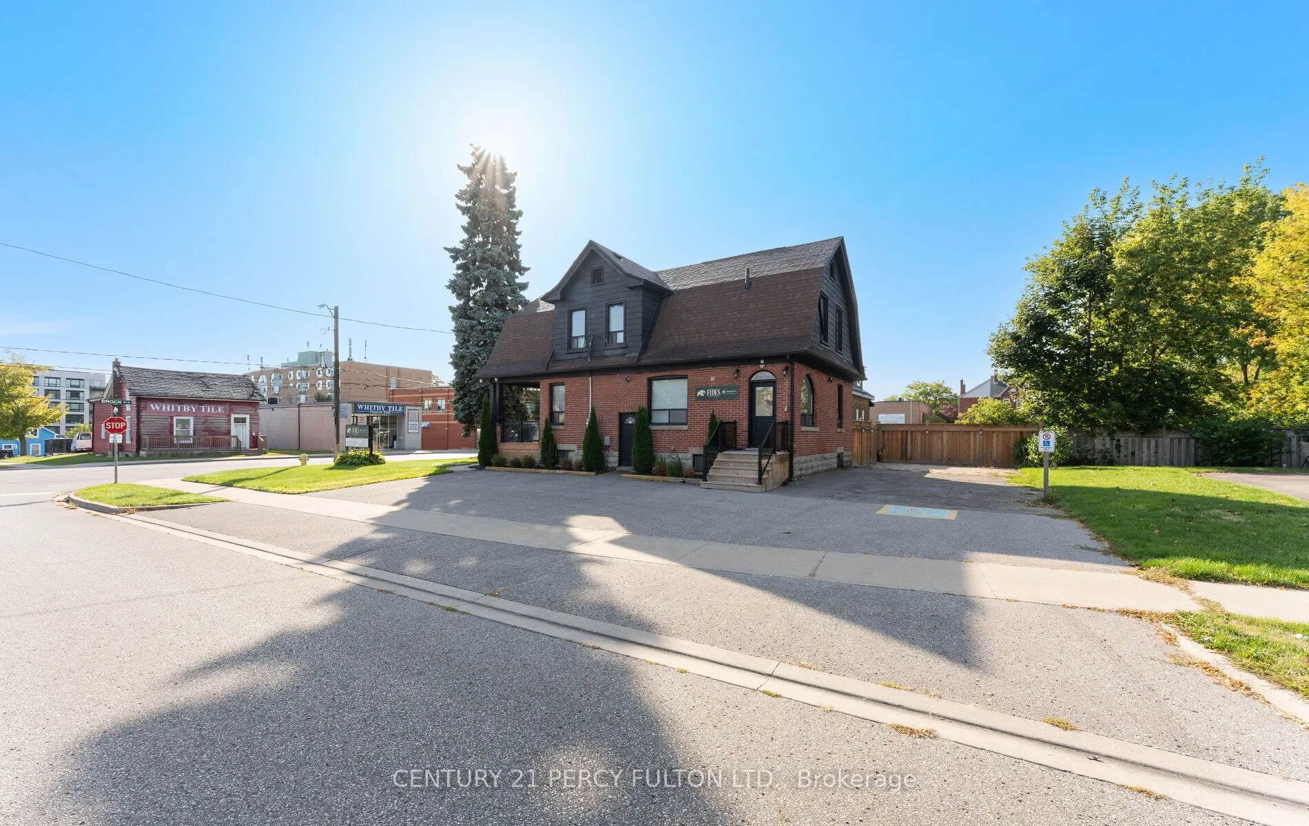 228 Brock Street N, #UPPER