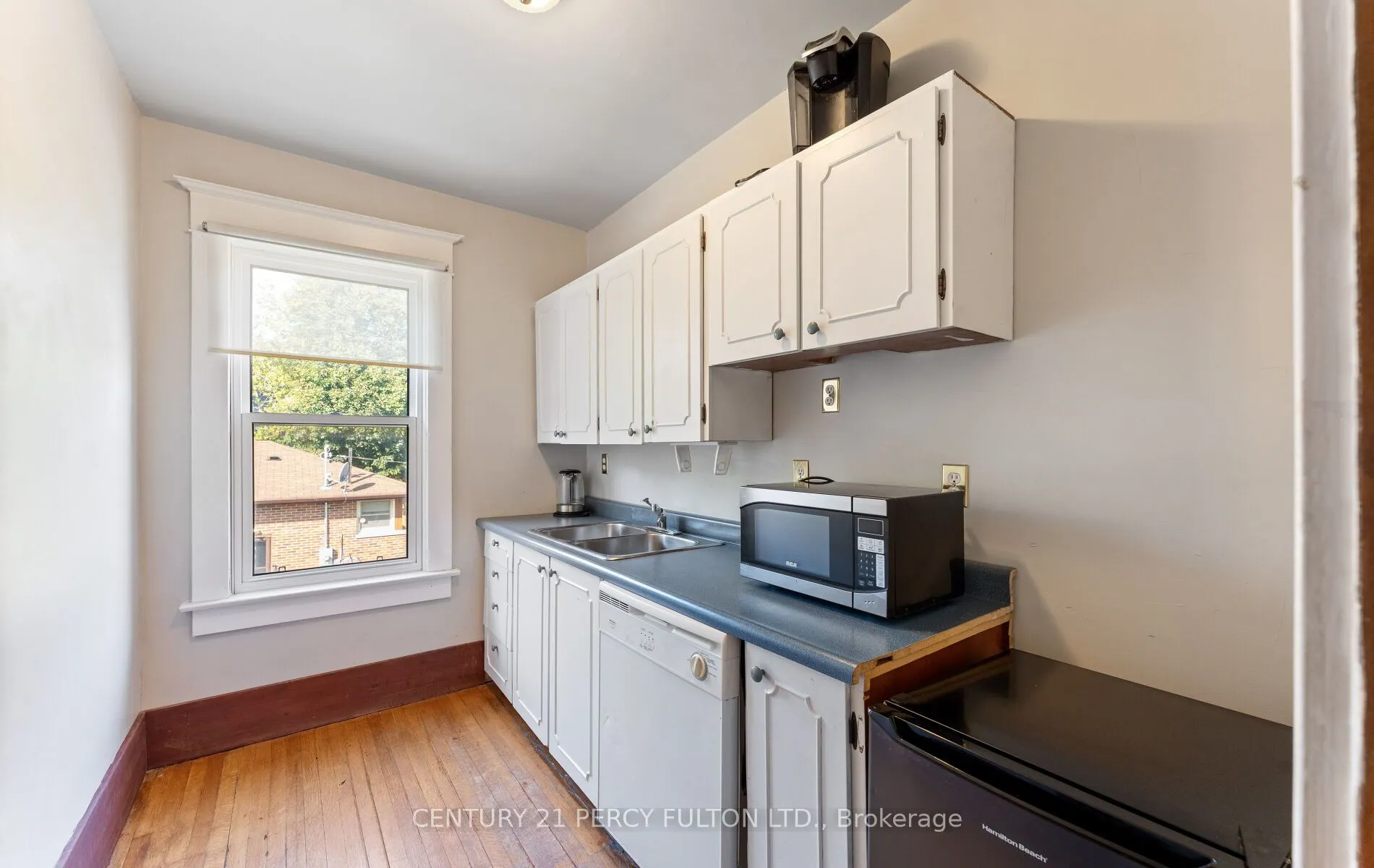228 Brock Street N, #UPPER