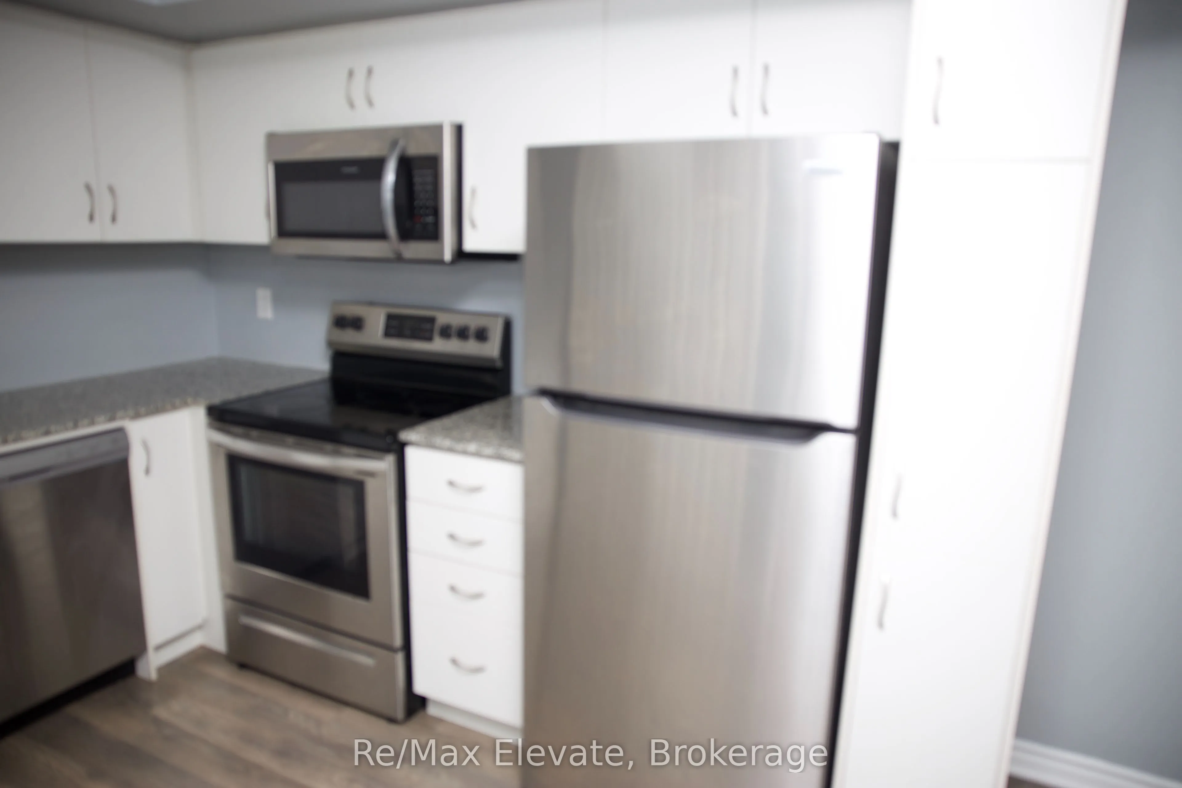 2791 Eglinton Avenue E, #530