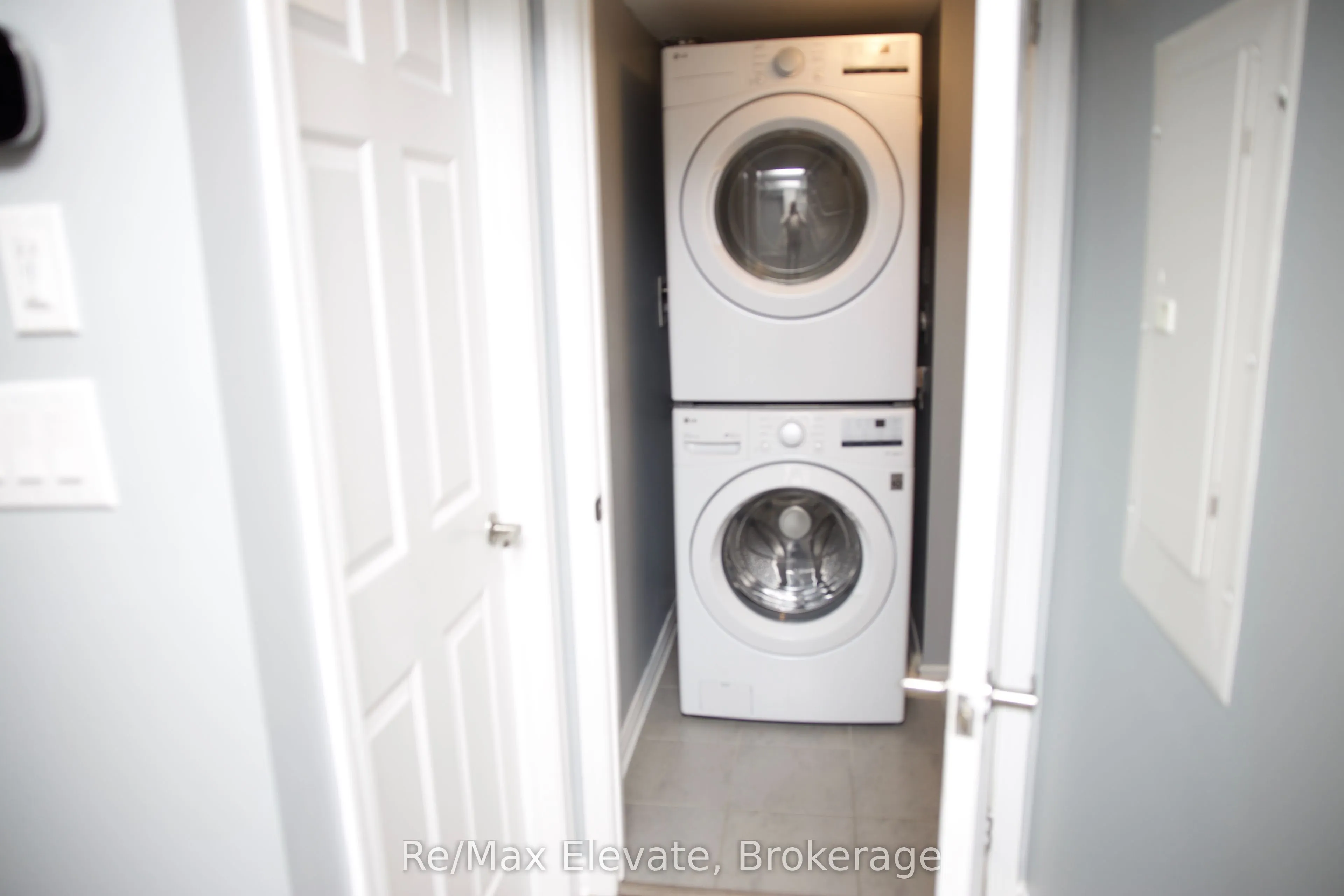 2791 Eglinton Avenue E, #530