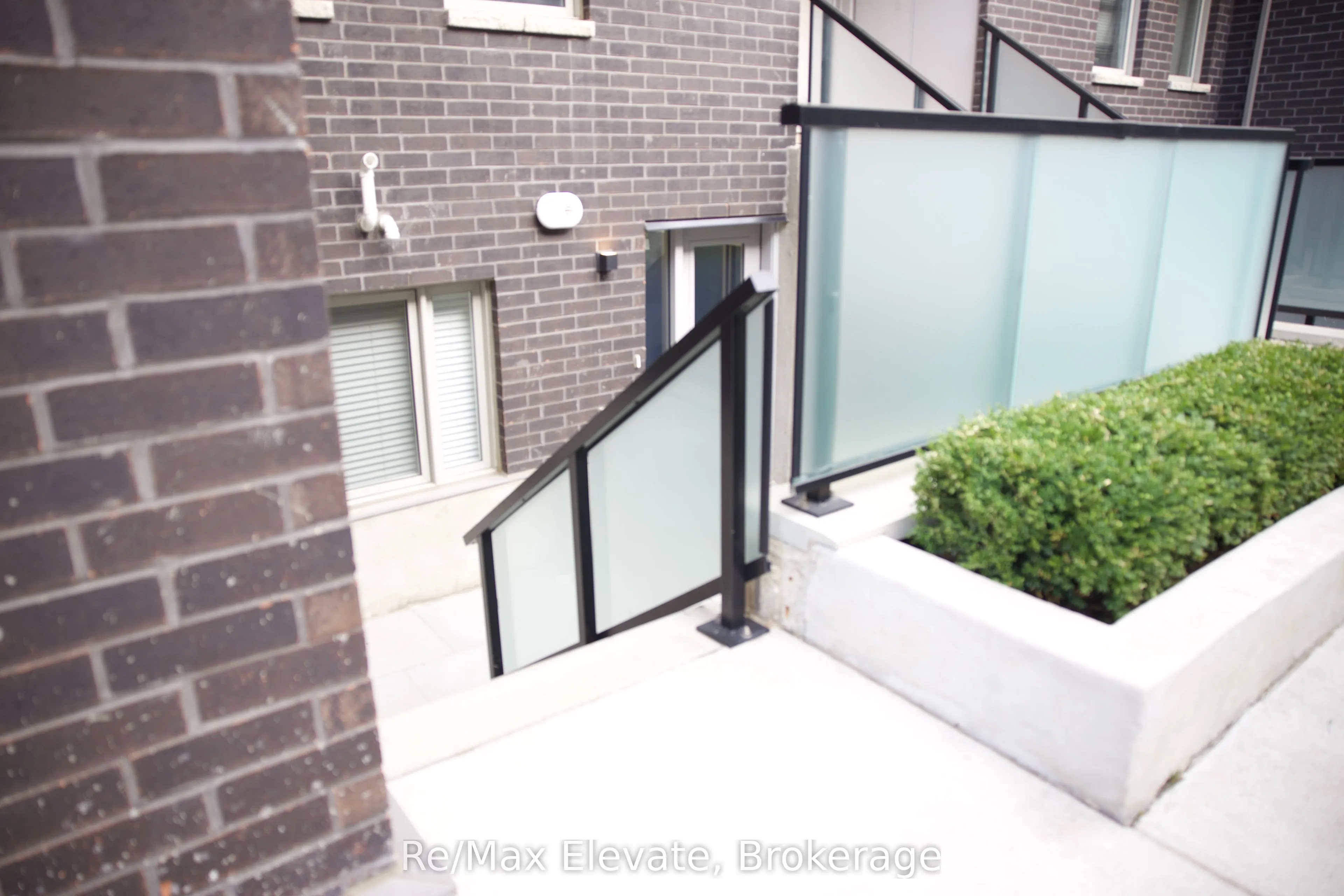 2791 Eglinton Avenue E, #530