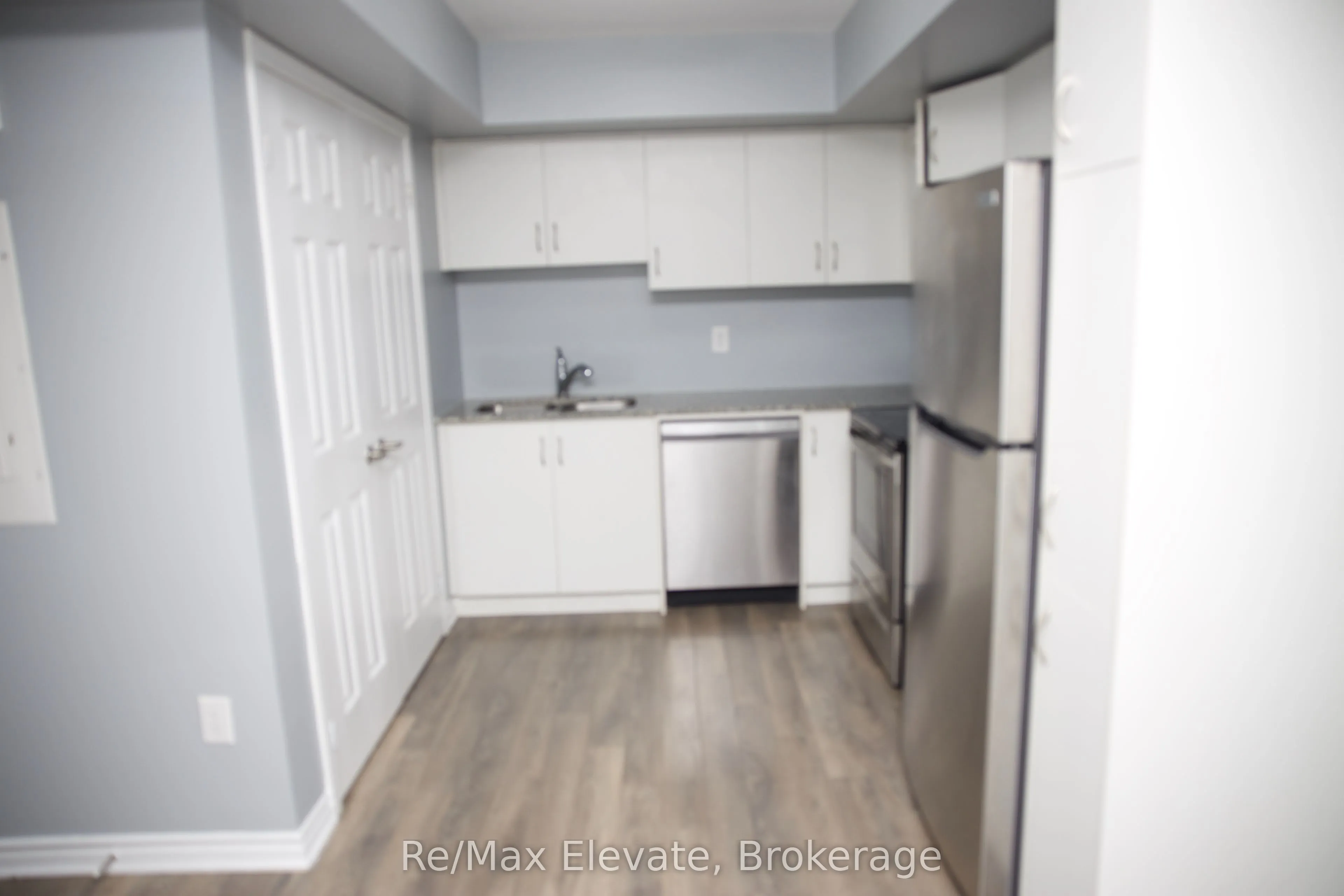 2791 Eglinton Avenue E, #530