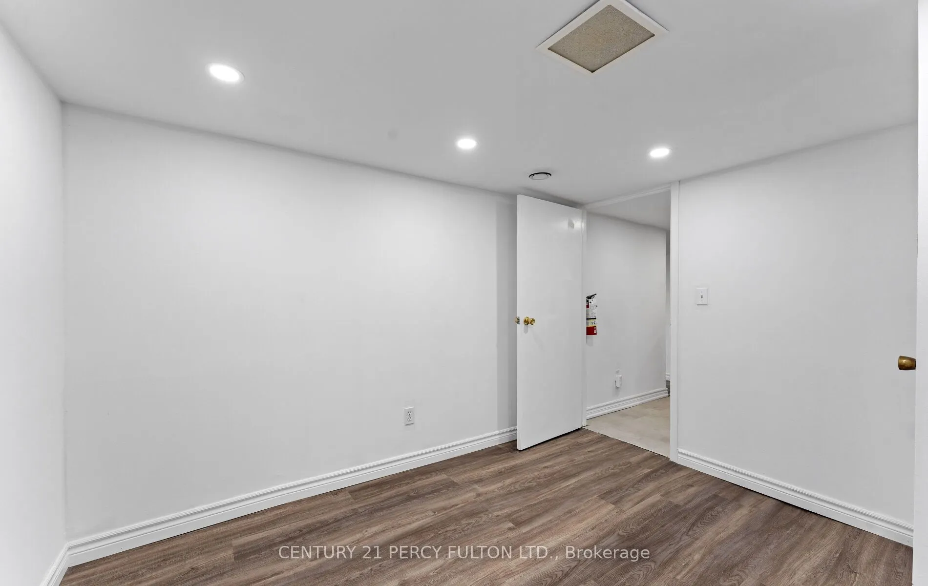 228 Brock Street N, #Basement