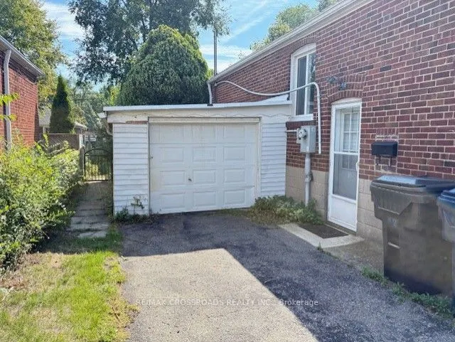 83 Clonmore Lower Level Drive